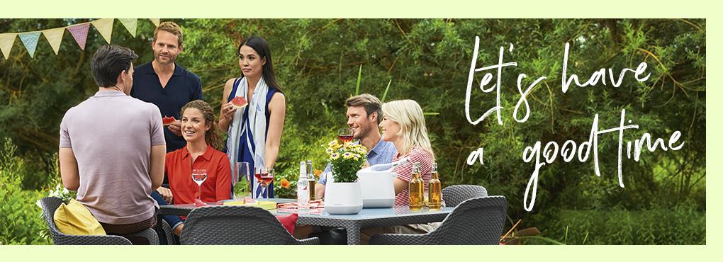 SUMMER SUN GARDEN PARTIES Everything for the perfect summer party