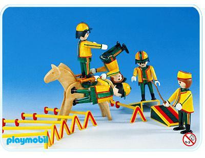 https://media.playmobil.com/i/playmobil/3642-A_product_detail
