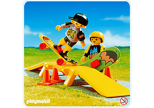 3709-A 2 enfants / 2 skateboards detail image 1