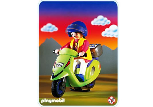 Etudiante scooter  3946 A PLAYMOBIL   France