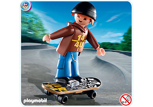 4754-A Skateboarder detail image 1