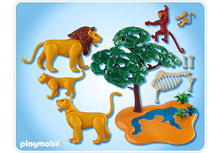 4830-A Famille de lions avec singes detail image 2