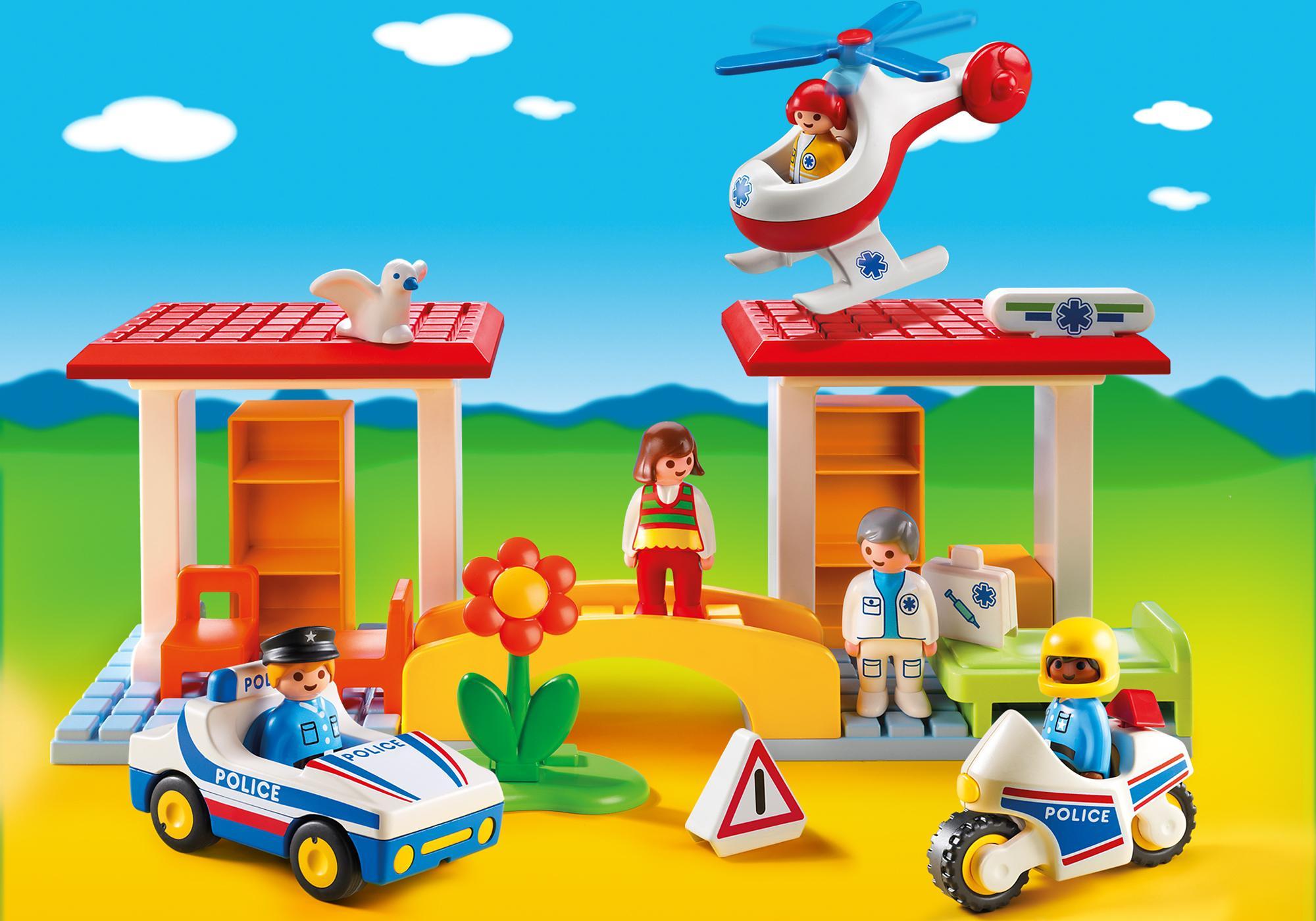 https://media.playmobil.com/i/playmobil/5046_product_extra1