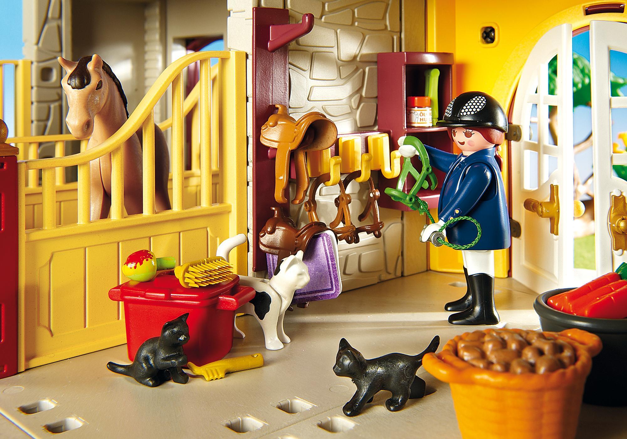 https://media.playmobil.com/i/playmobil/5221_product_extra5