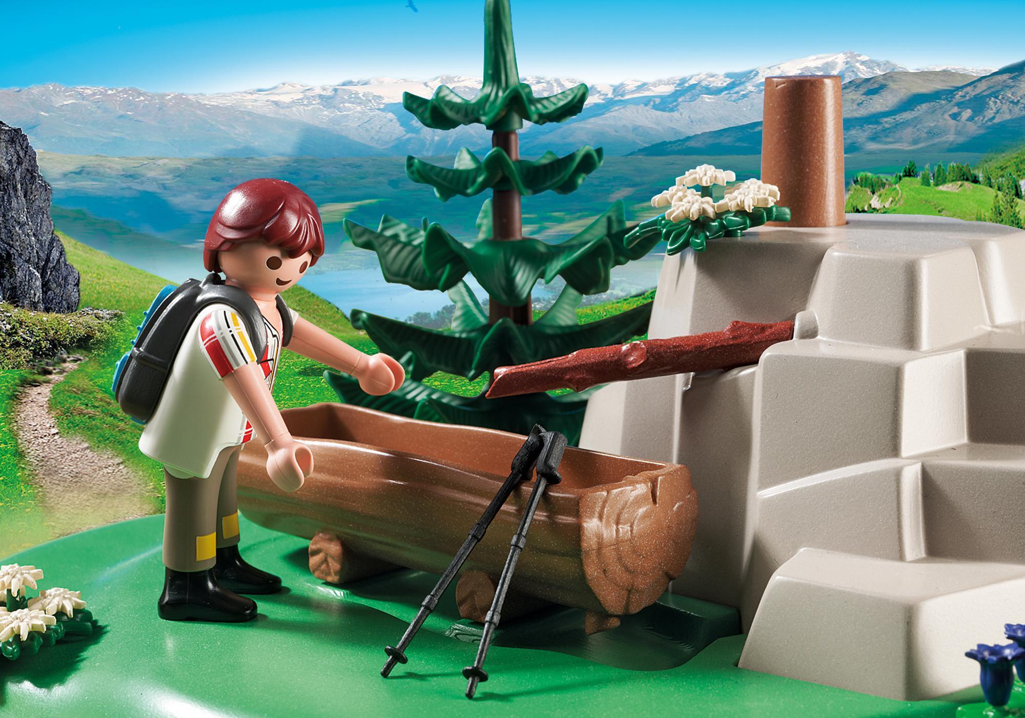 https://media.playmobil.com/i/playmobil/5424_product_extra1
