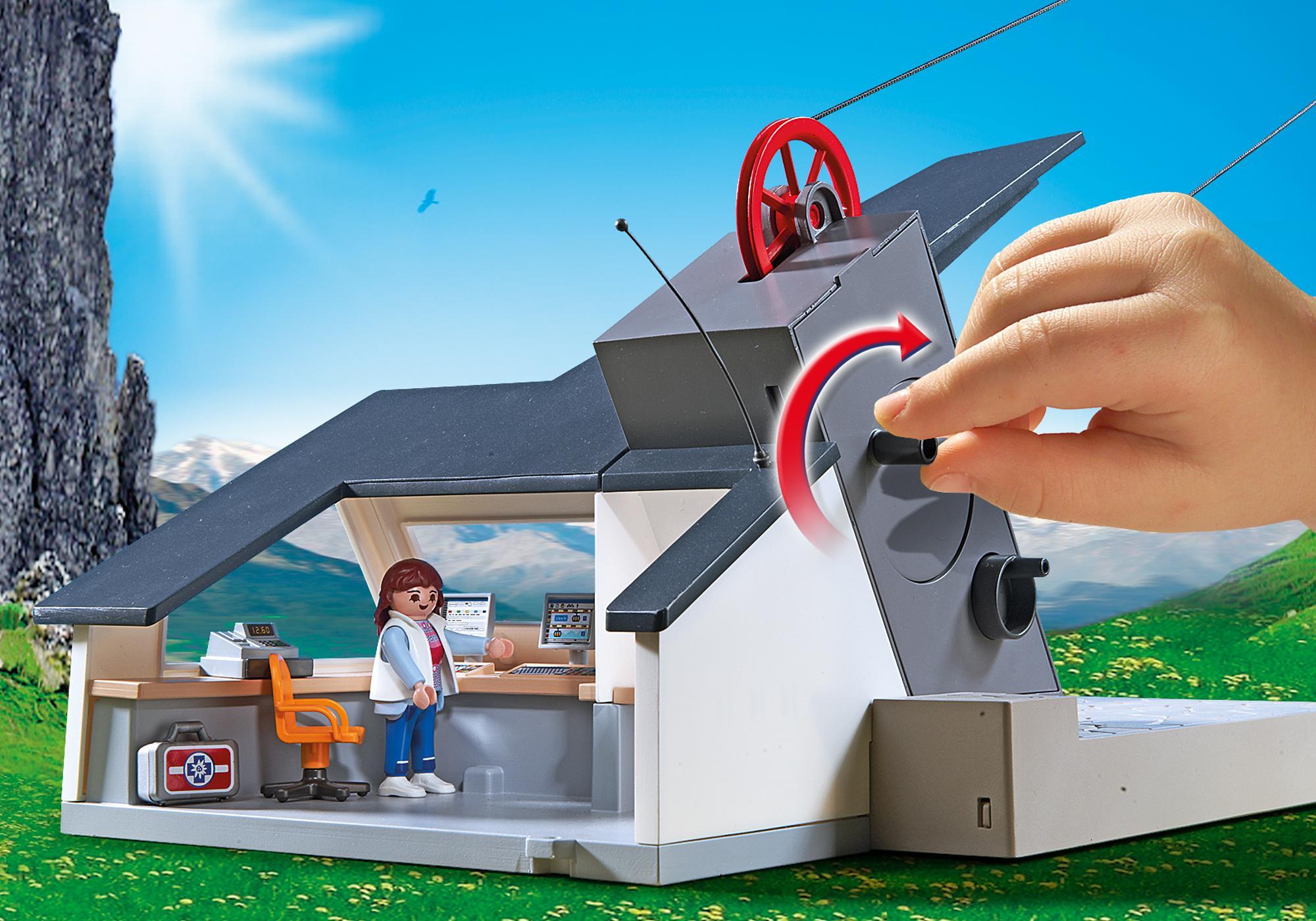 https://media.playmobil.com/i/playmobil/5426_product_extra2