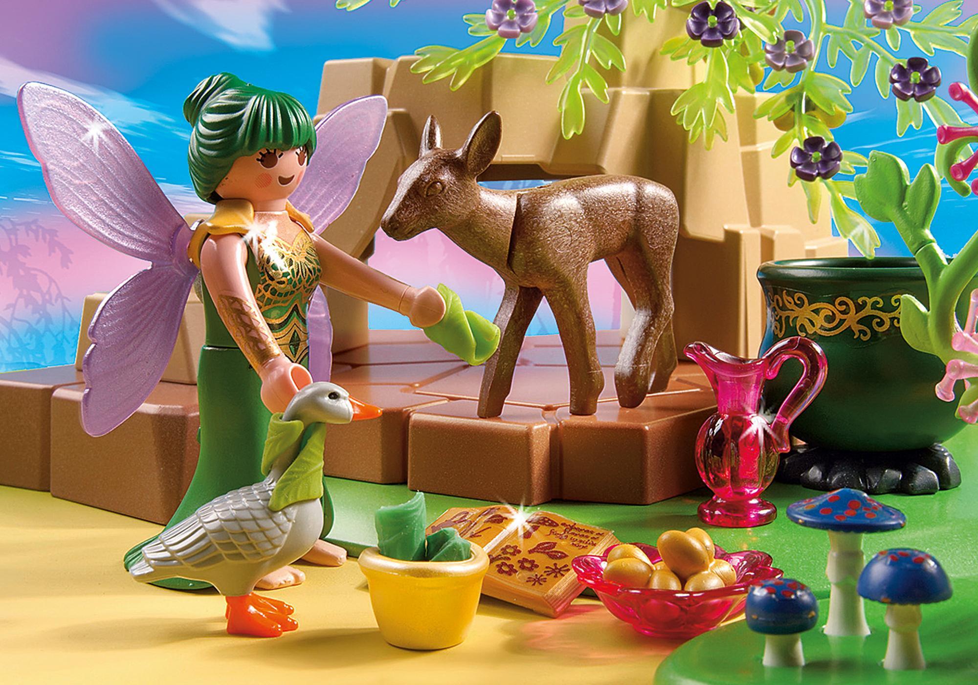 https://media.playmobil.com/i/playmobil/5447_product_extra1