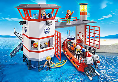 5539 Coast Guard Station with Lighthouse