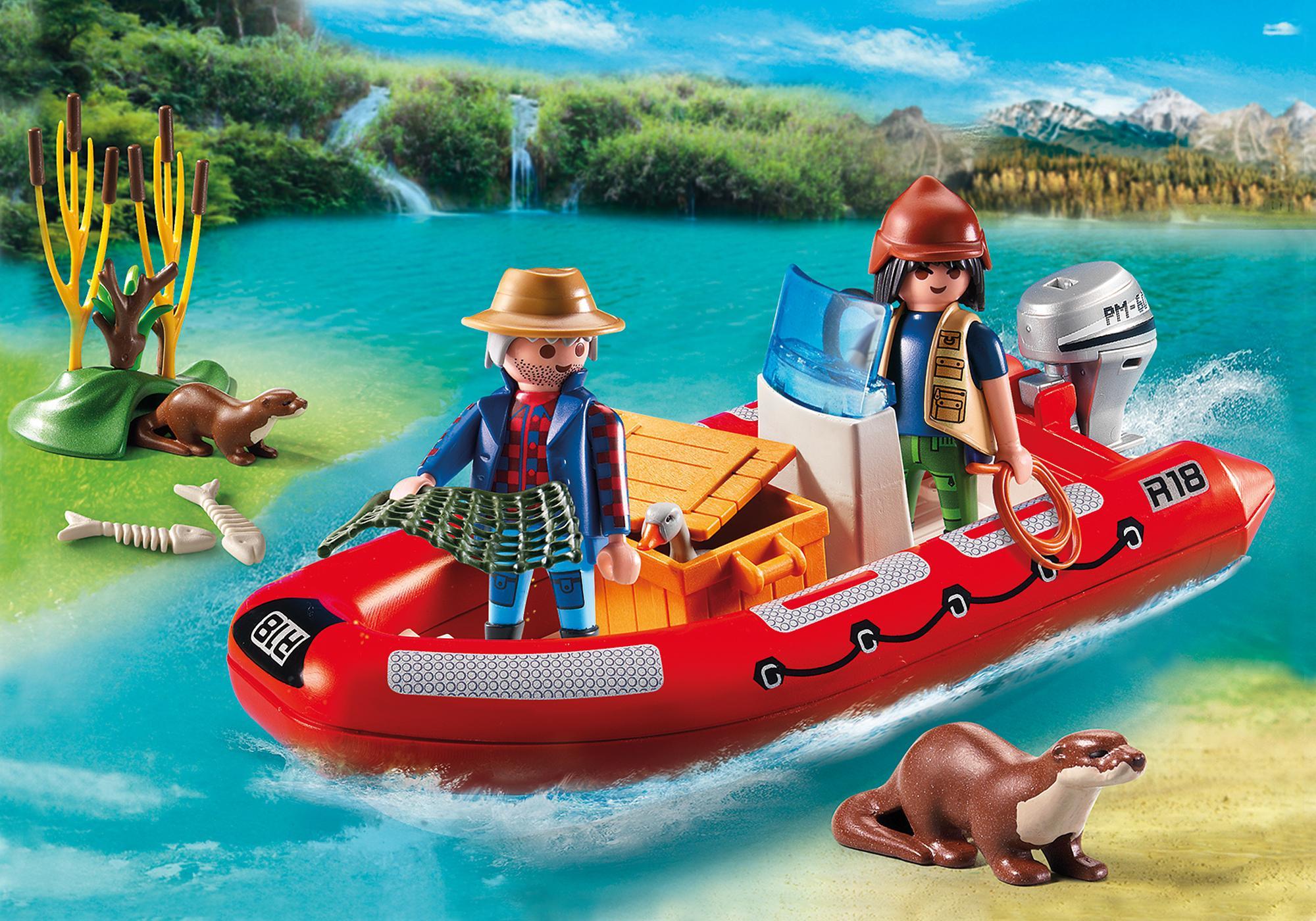 5559 Braconniers avec bateau 