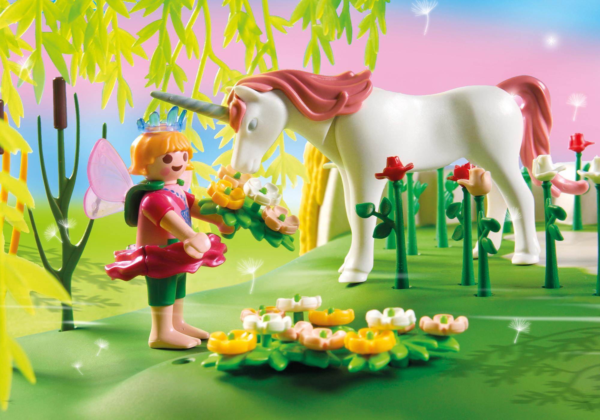https://media.playmobil.com/i/playmobil/5623_product_extra4