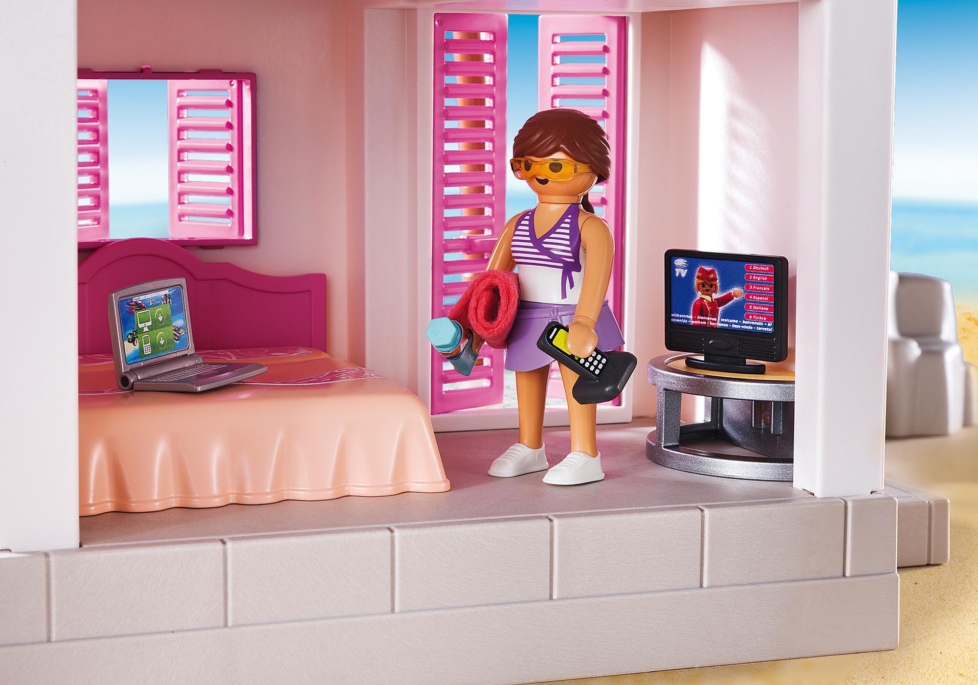 https://media.playmobil.com/i/playmobil/5636_product_extra3