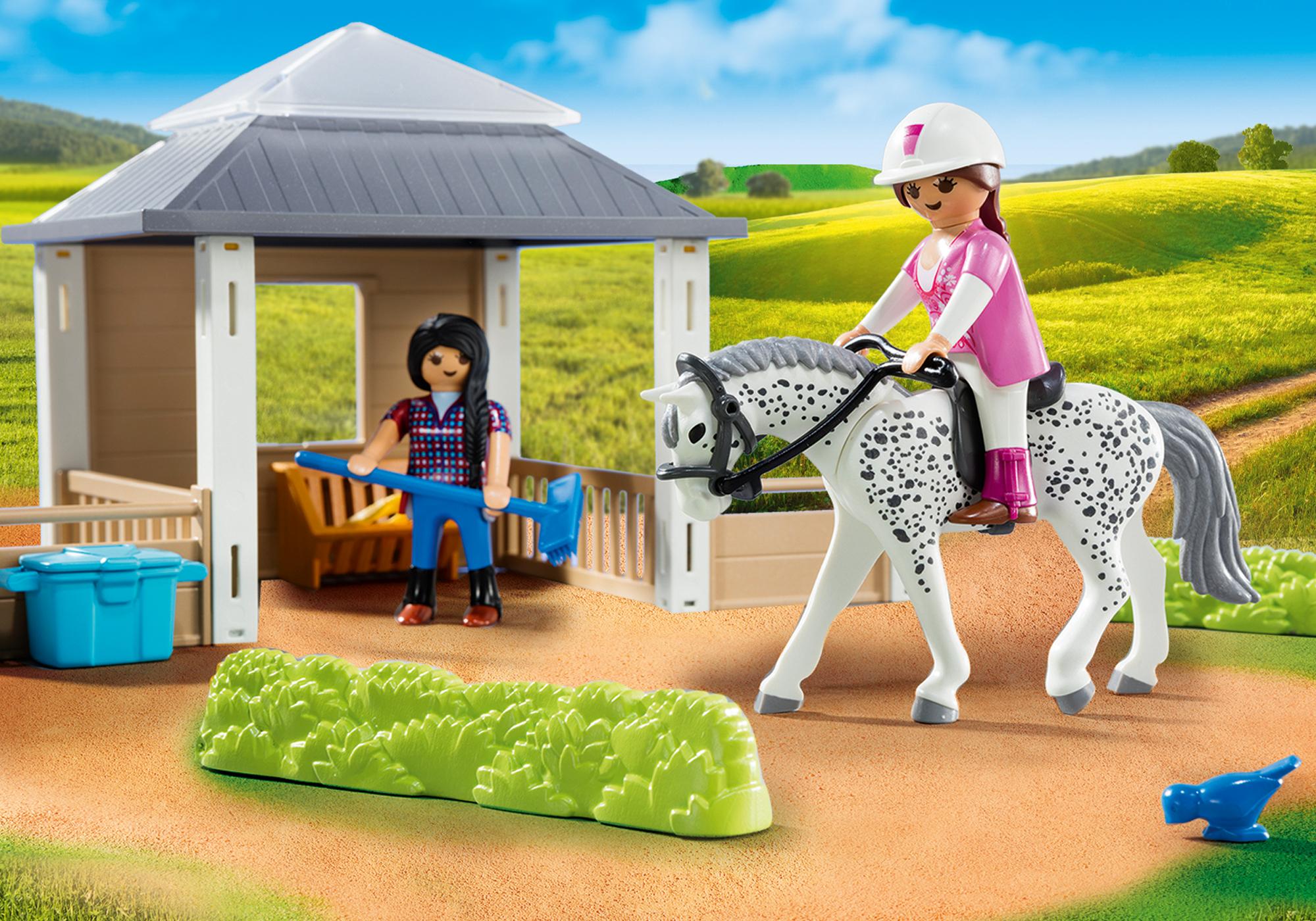 https://media.playmobil.com/i/playmobil/5667_product_extra1
