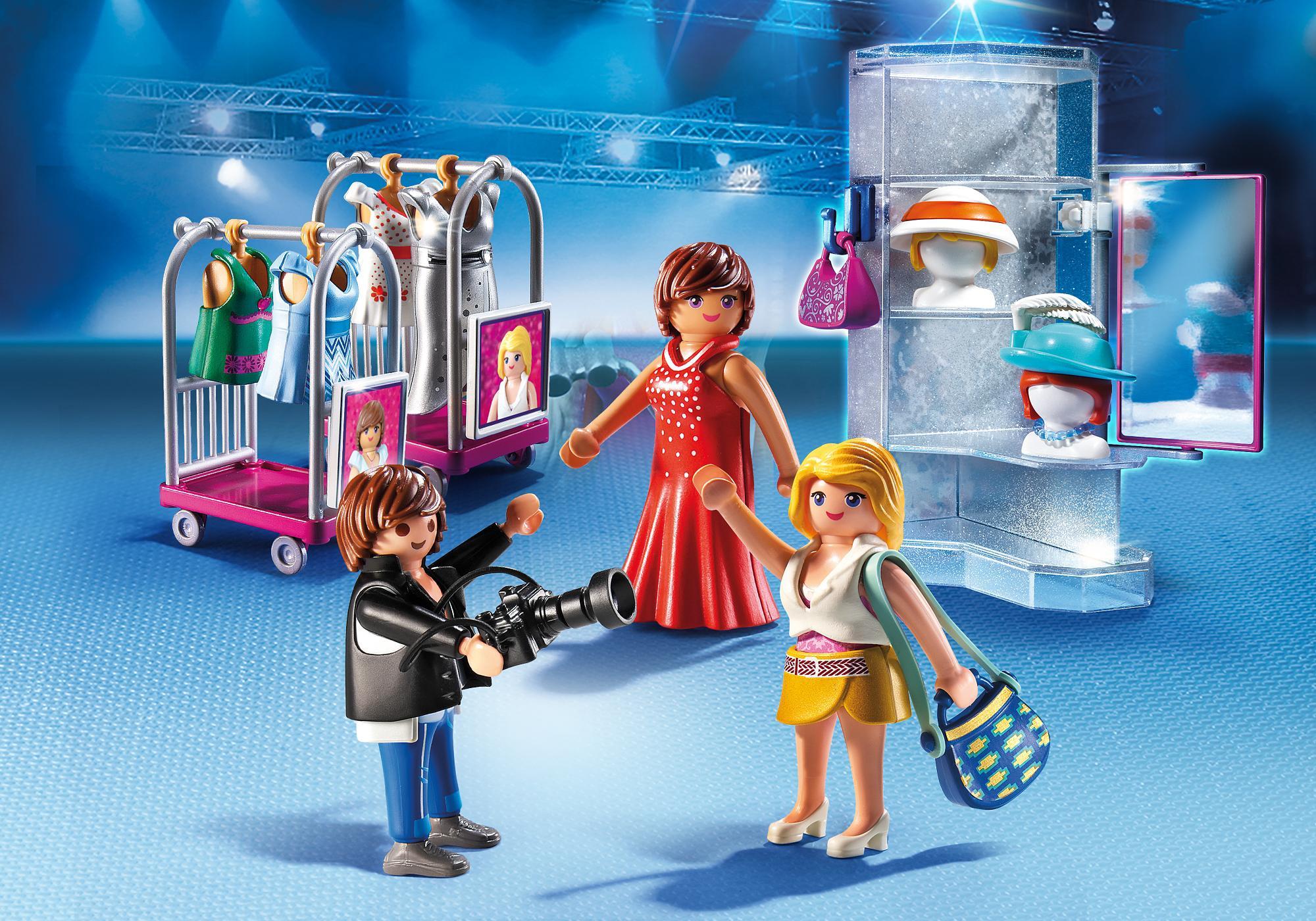 https://media.playmobil.com/i/playmobil/6149_product_detail