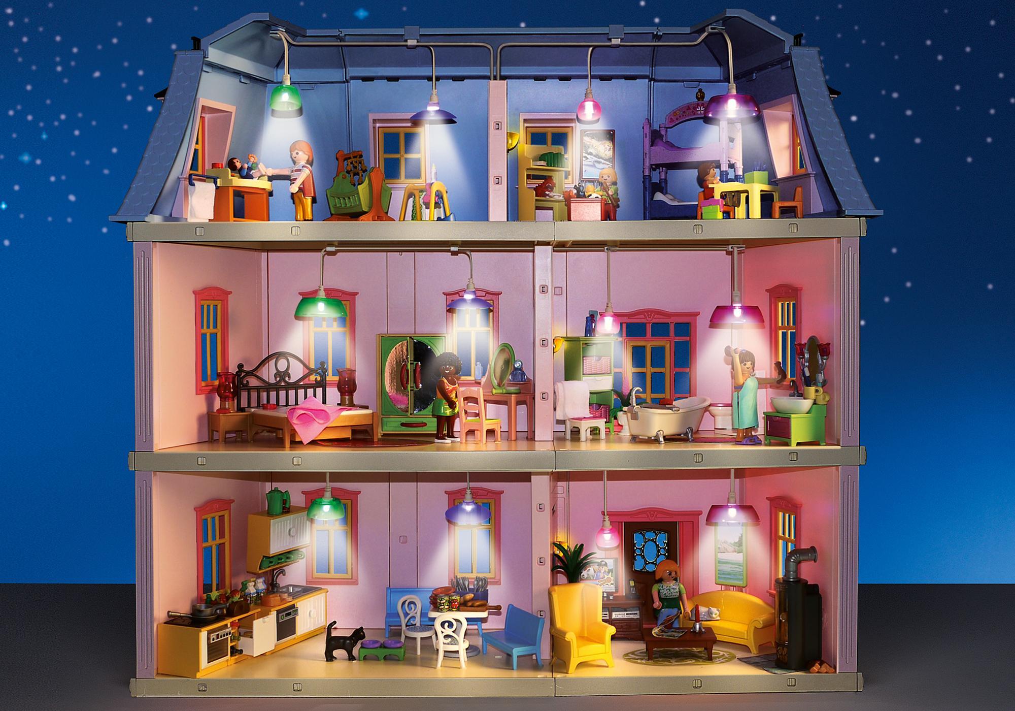 dollhouse that lights up