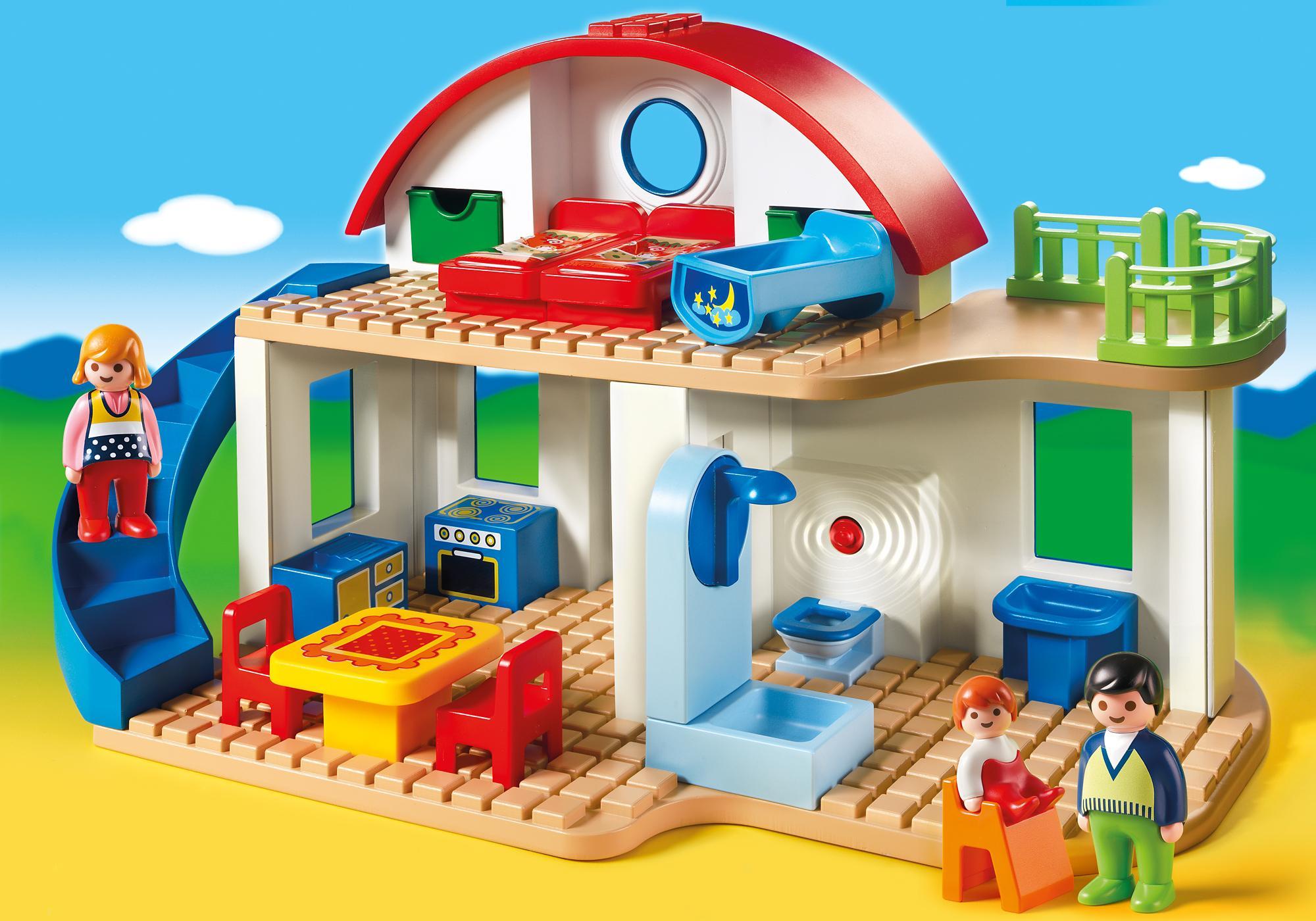 https://media.playmobil.com/i/playmobil/6784_product_extra1