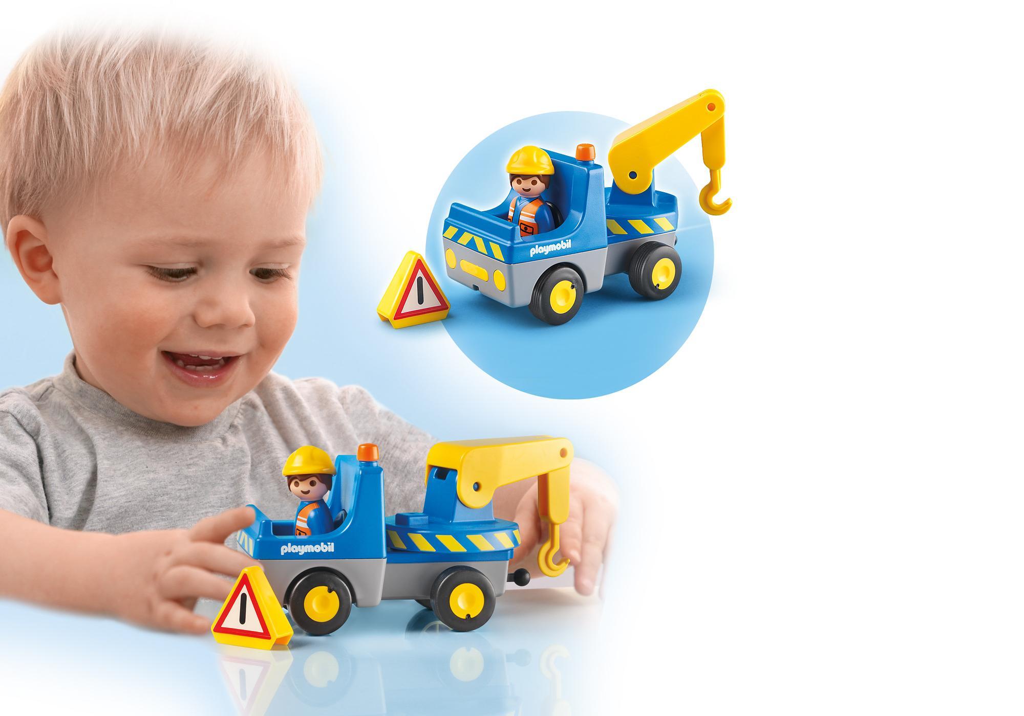 https://media.playmobil.com/i/playmobil/6791_product_extra1