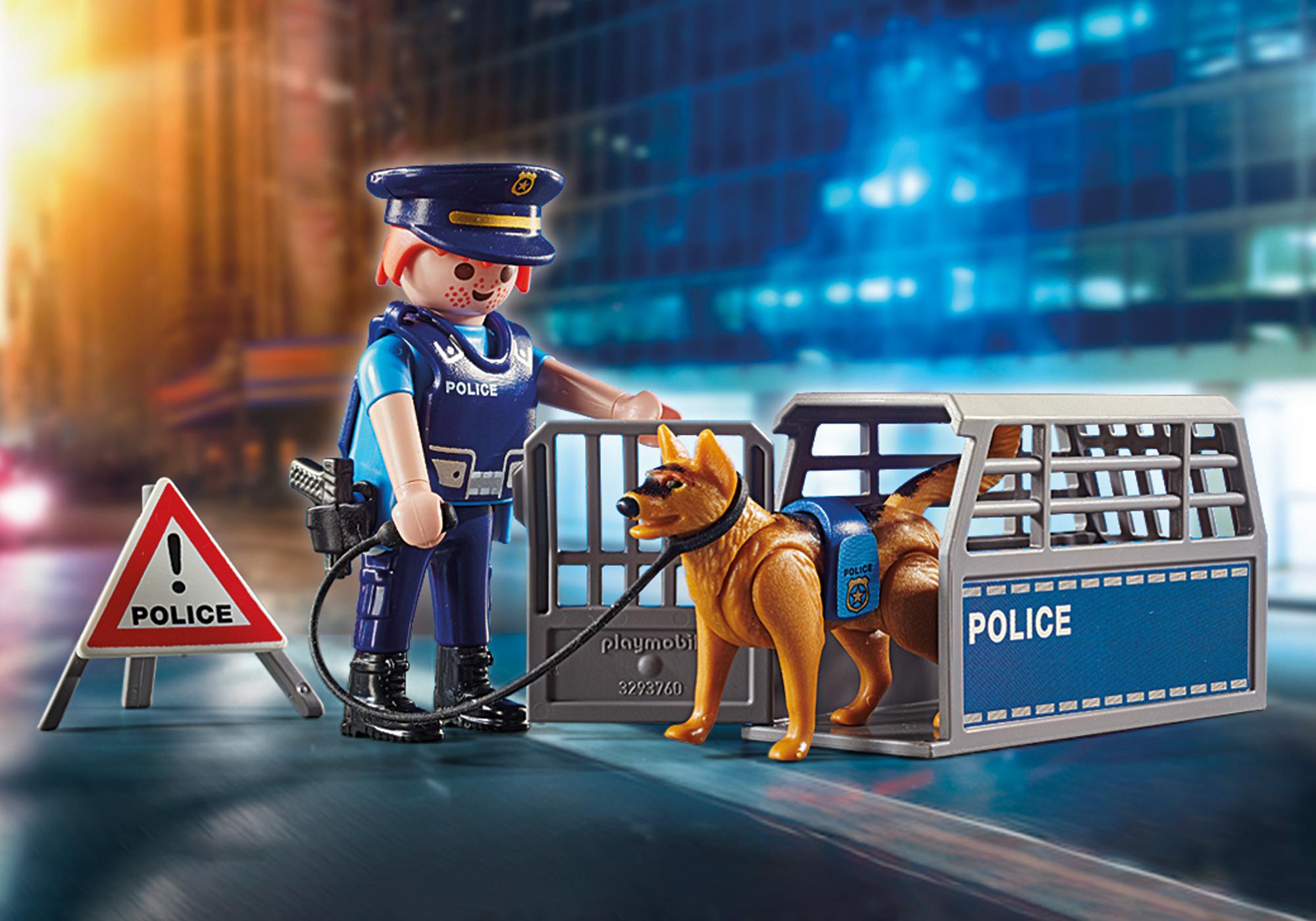 https://media.playmobil.com/i/playmobil/6924_product_extra2