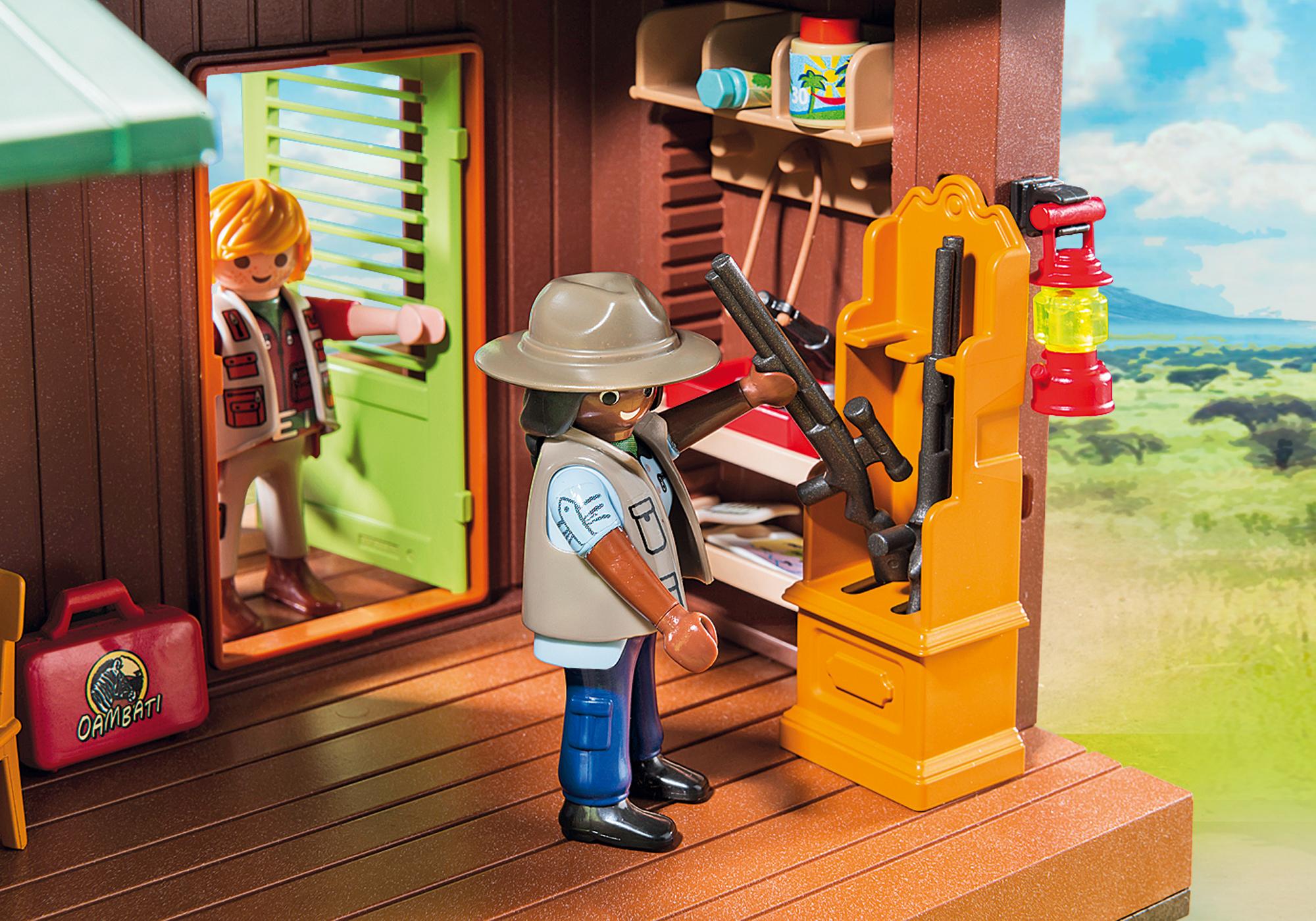 https://media.playmobil.com/i/playmobil/6936_product_extra1