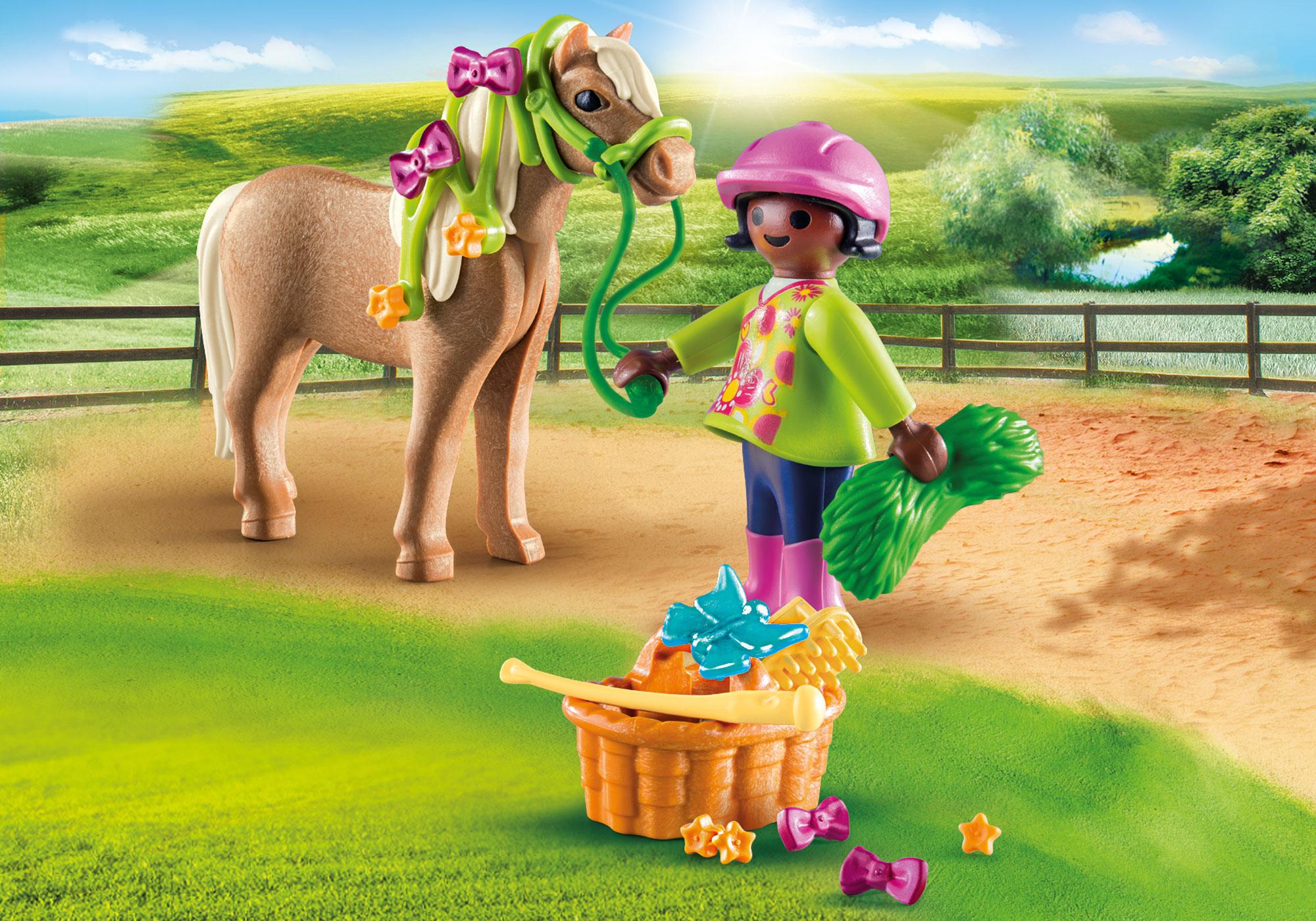 70060 Cavali&egrave;re avec poney