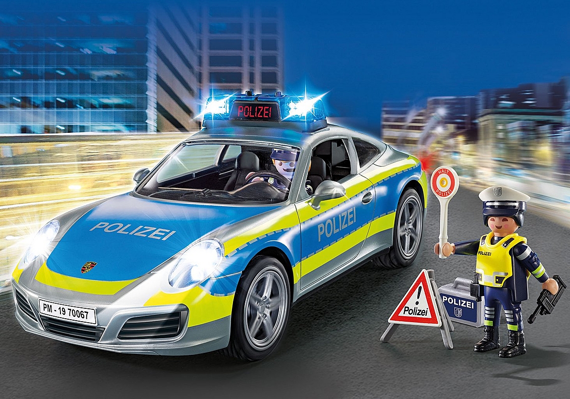 Coole Polizei-Action mit dem Porsche 911