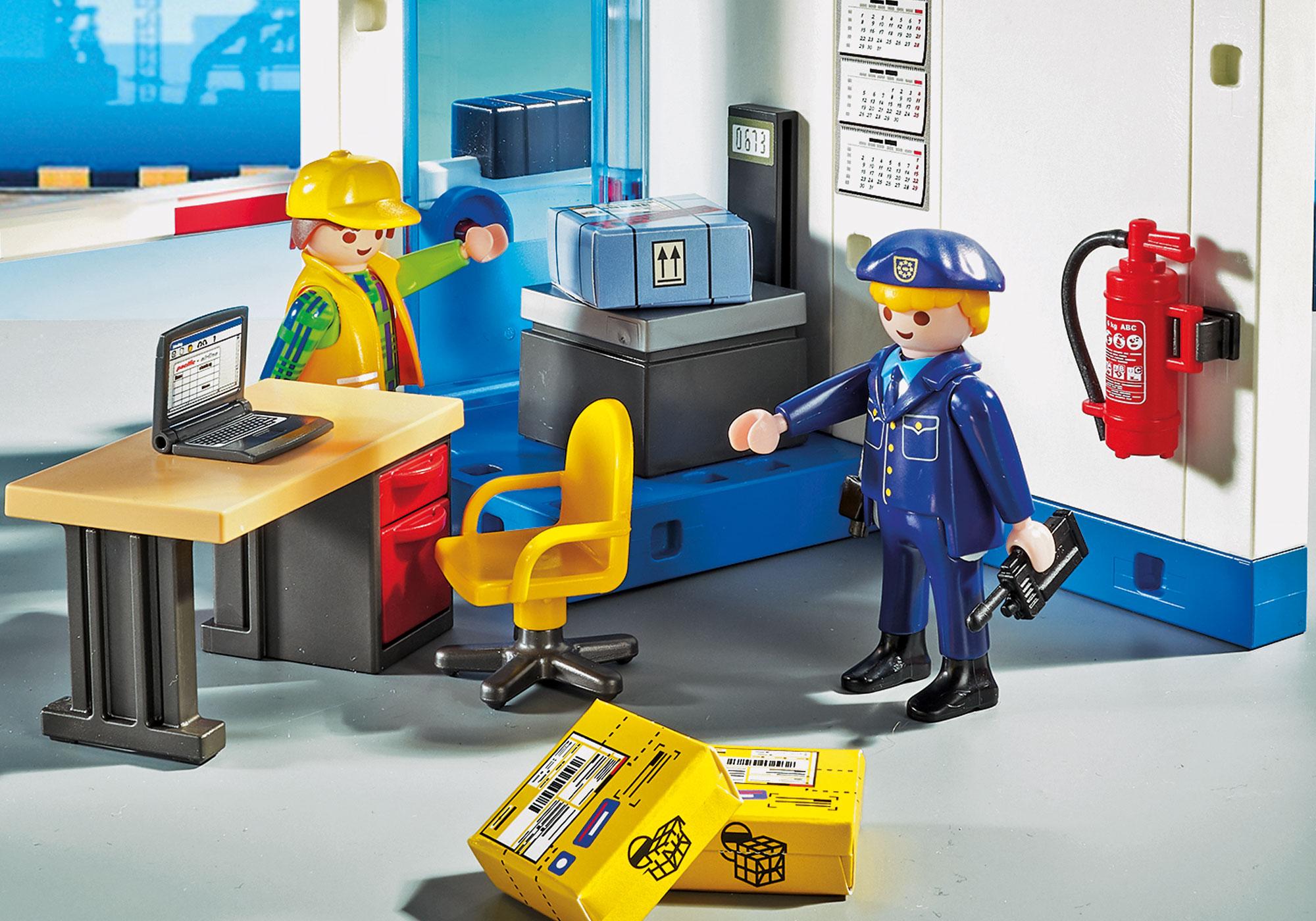 https://media.playmobil.com/i/playmobil/70169_product_extra4