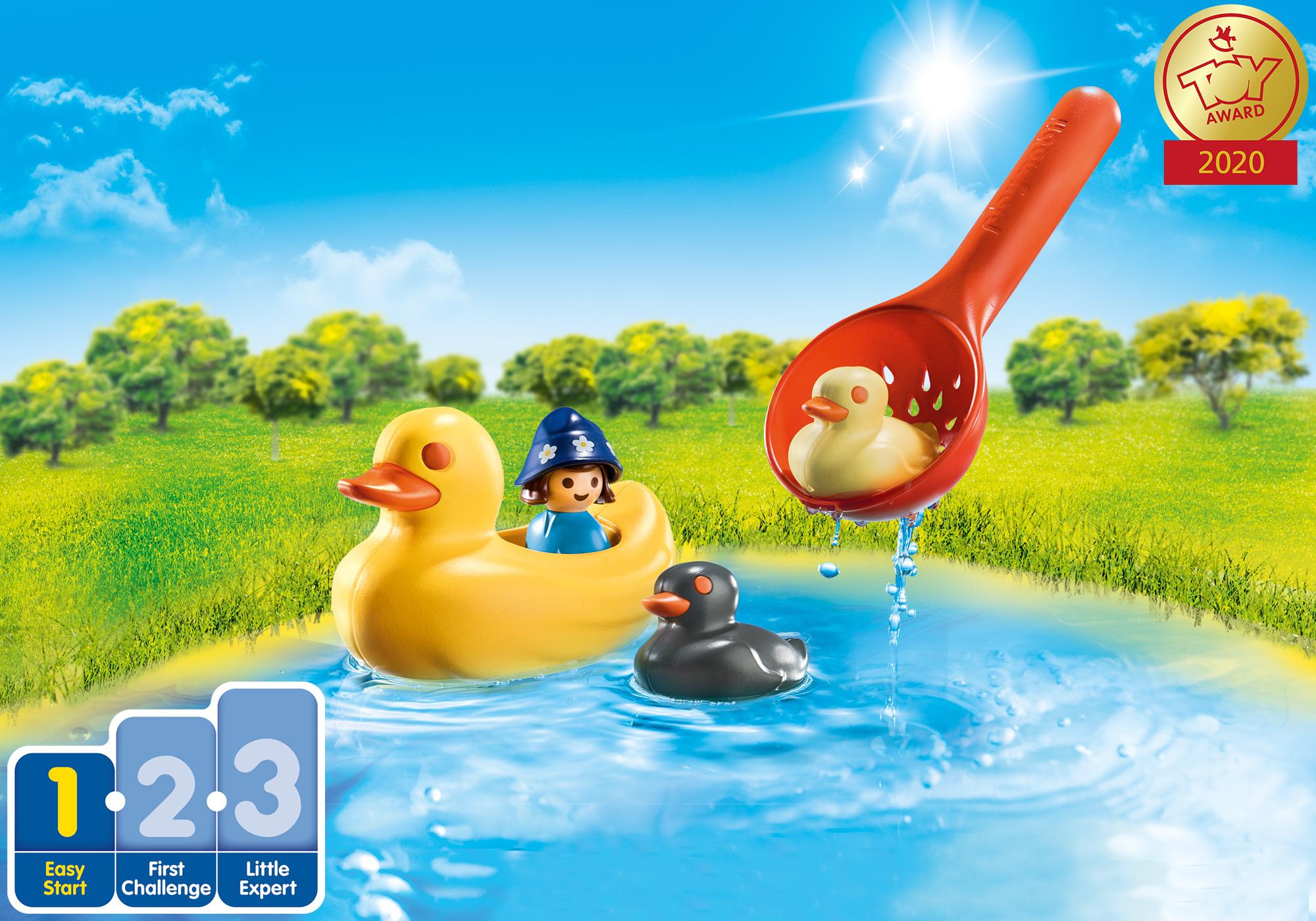 70271 Famille de canards et enfant