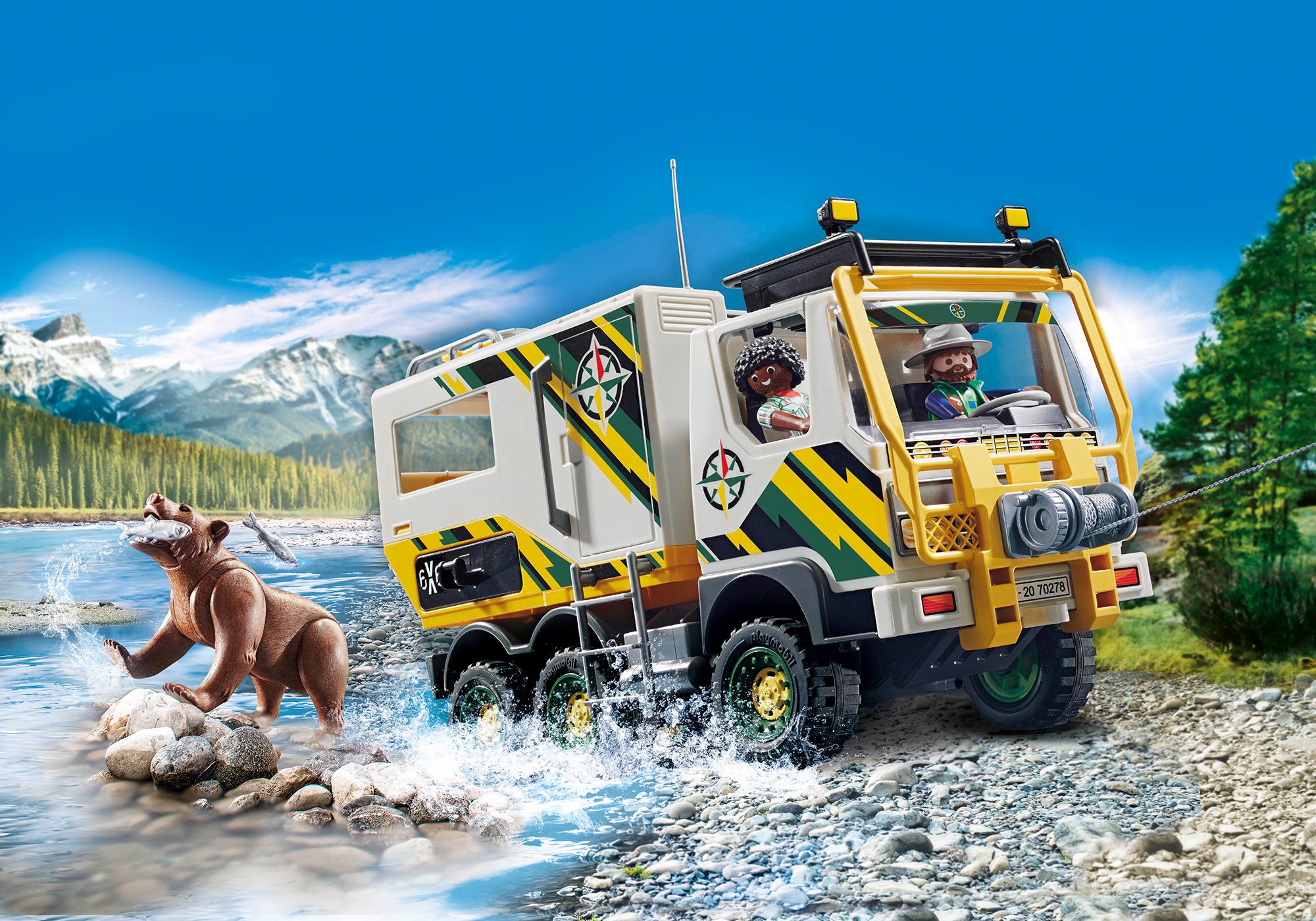 playmobil wildlife truck