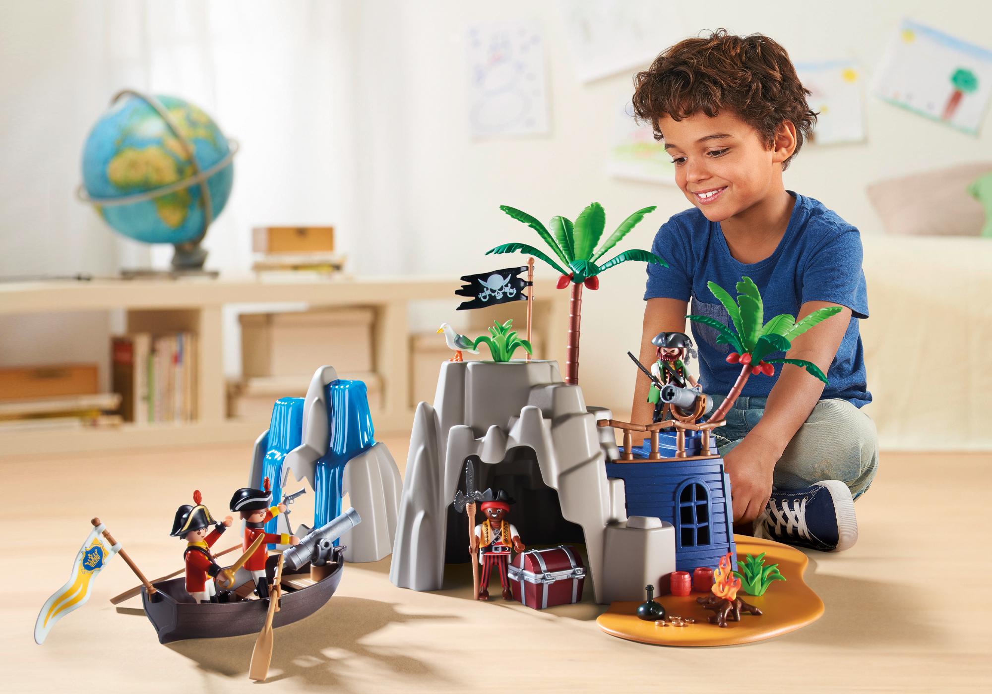 https://media.playmobil.com/i/playmobil/70556_product_extra3