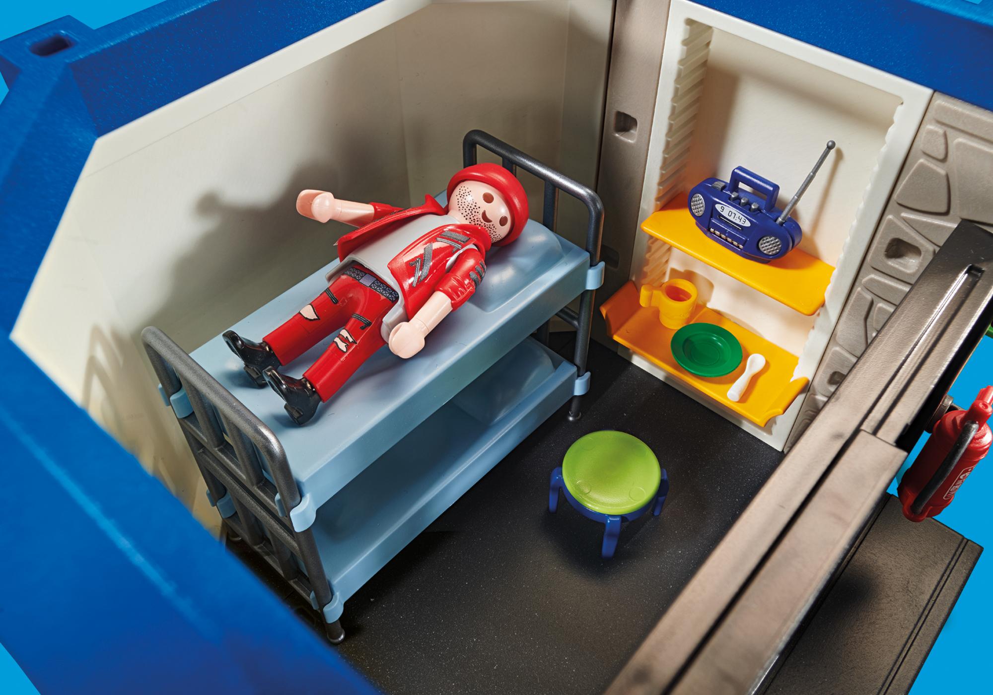 https://media.playmobil.com/i/playmobil/70568_product_extra3