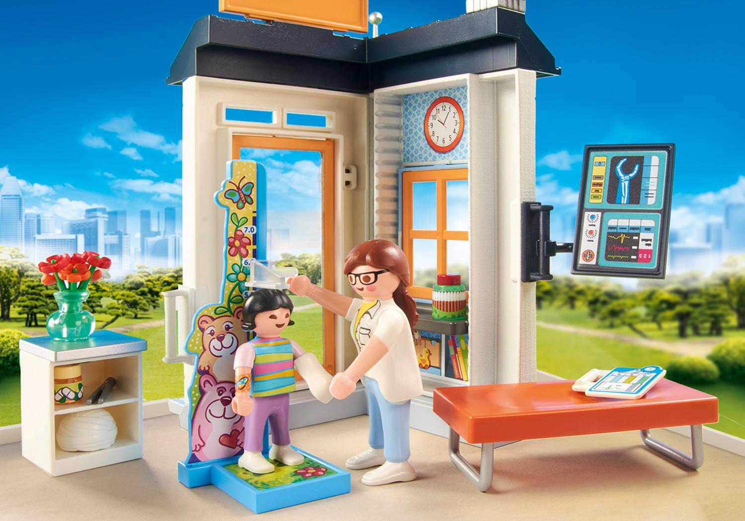 https://media.playmobil.com/i/playmobil/70818_product_extra2