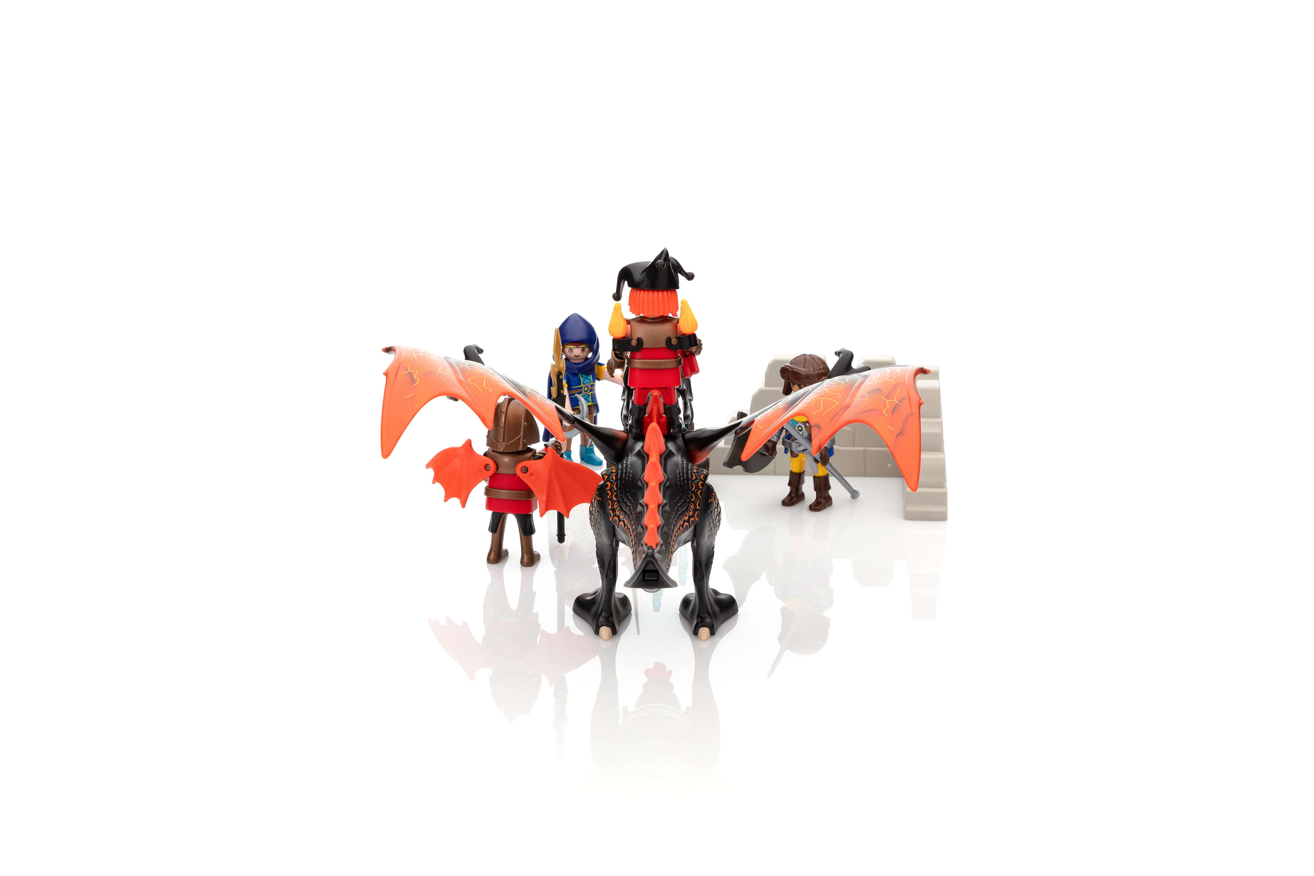 PLAYMOBIL - Chevaliers Novelmore avec Dragon de Burnham Raiders - Voiture  et figurine - JEUX, JOUETS -  - Livres + cadeaux + jeux