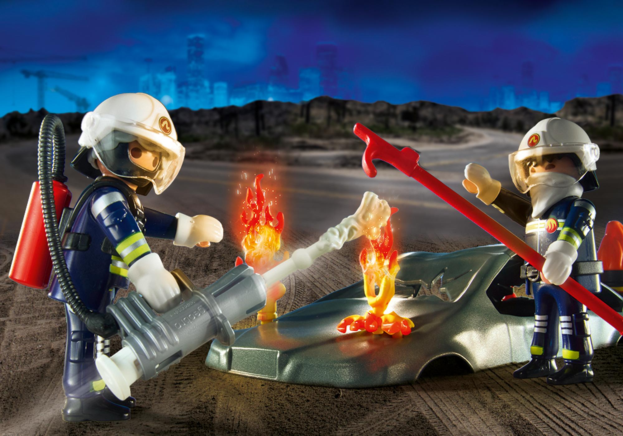 https://media.playmobil.com/i/playmobil/70907_product_extra1