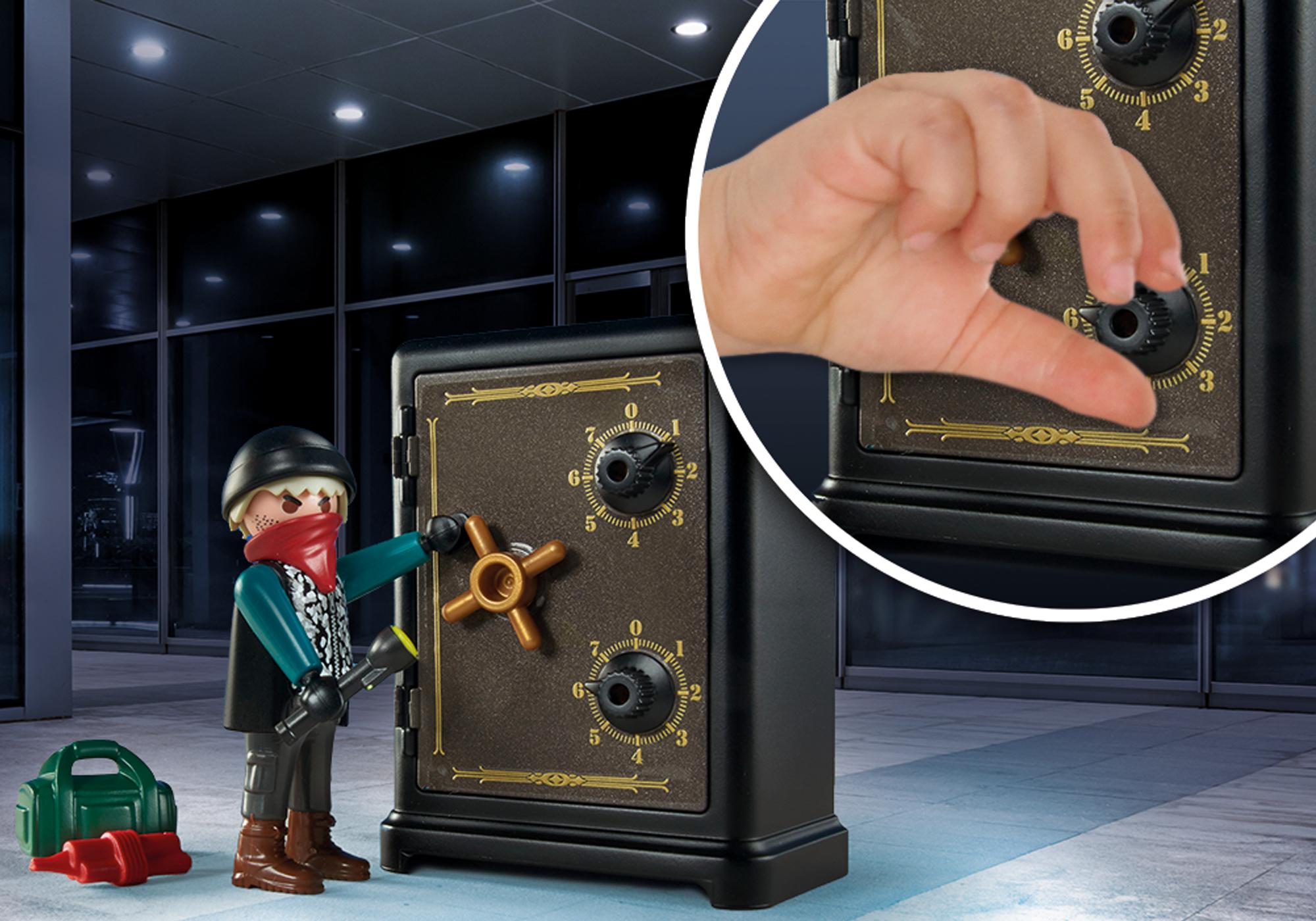 https://media.playmobil.com/i/playmobil/70908_product_extra1