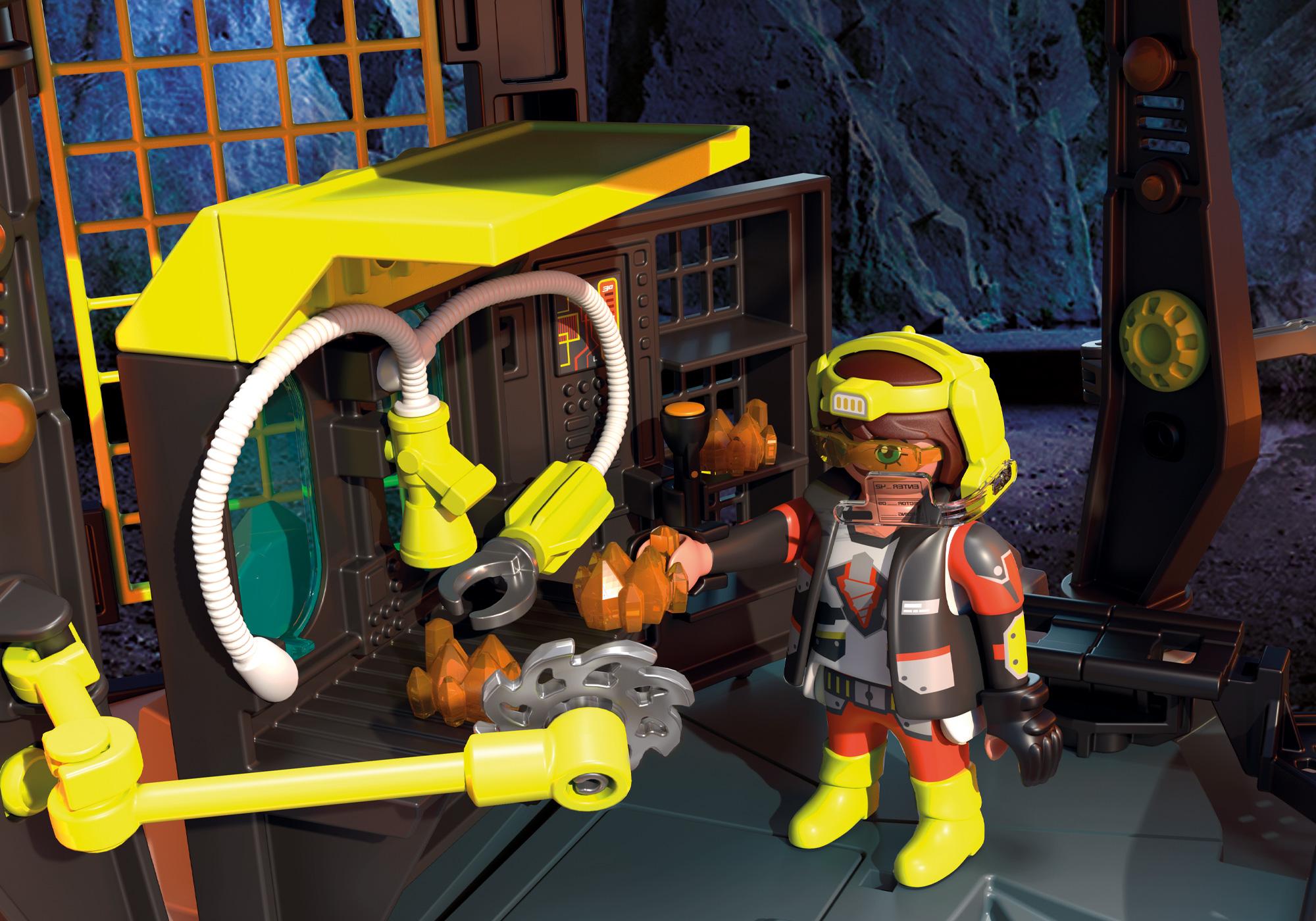 https://media.playmobil.com/i/playmobil/70925_product_extra3