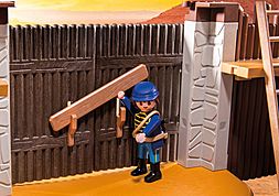 https://media.playmobil.com/i/playmobil/70944_product_extra4