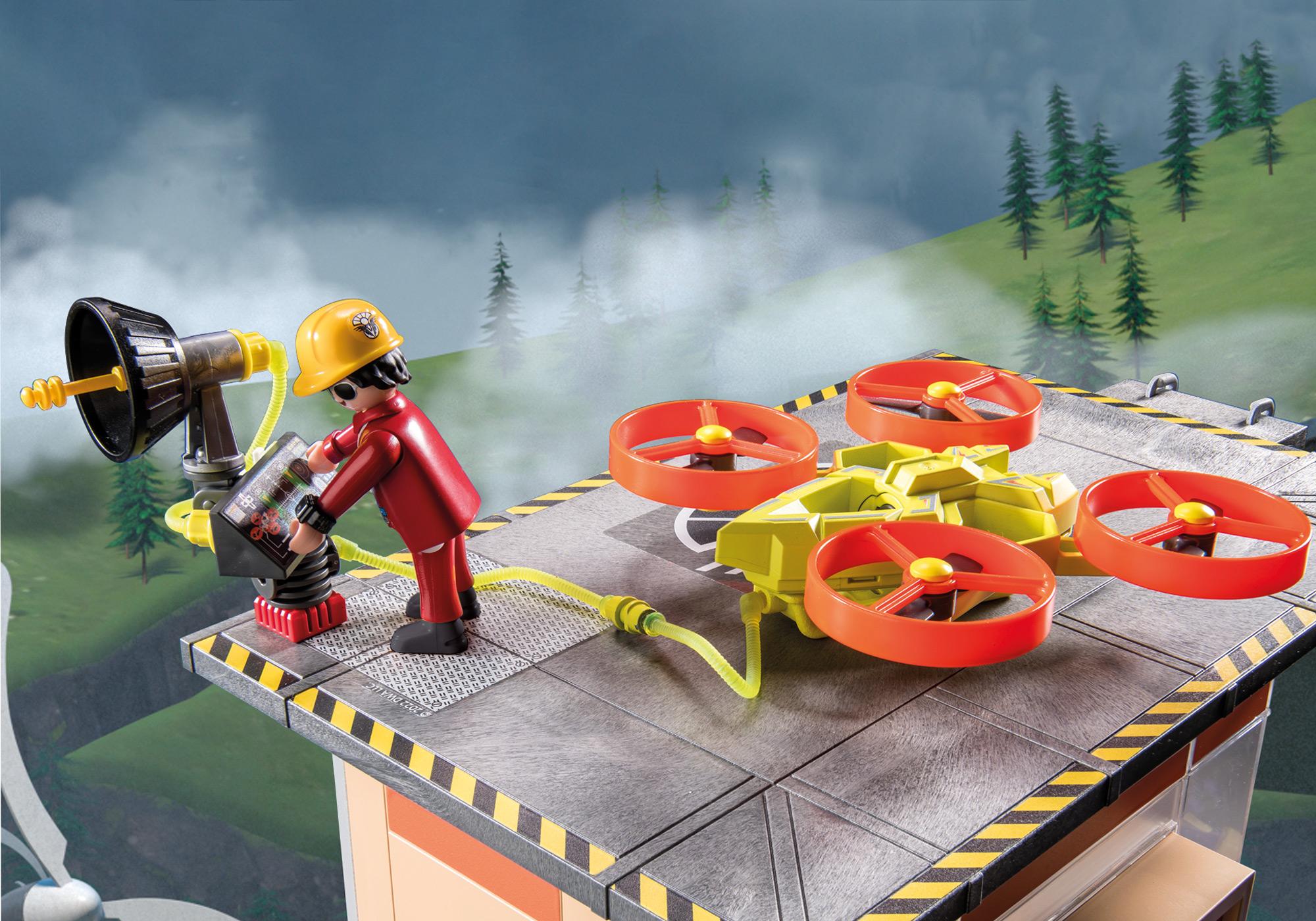 https://media.playmobil.com/i/playmobil/71084_product_extra4
