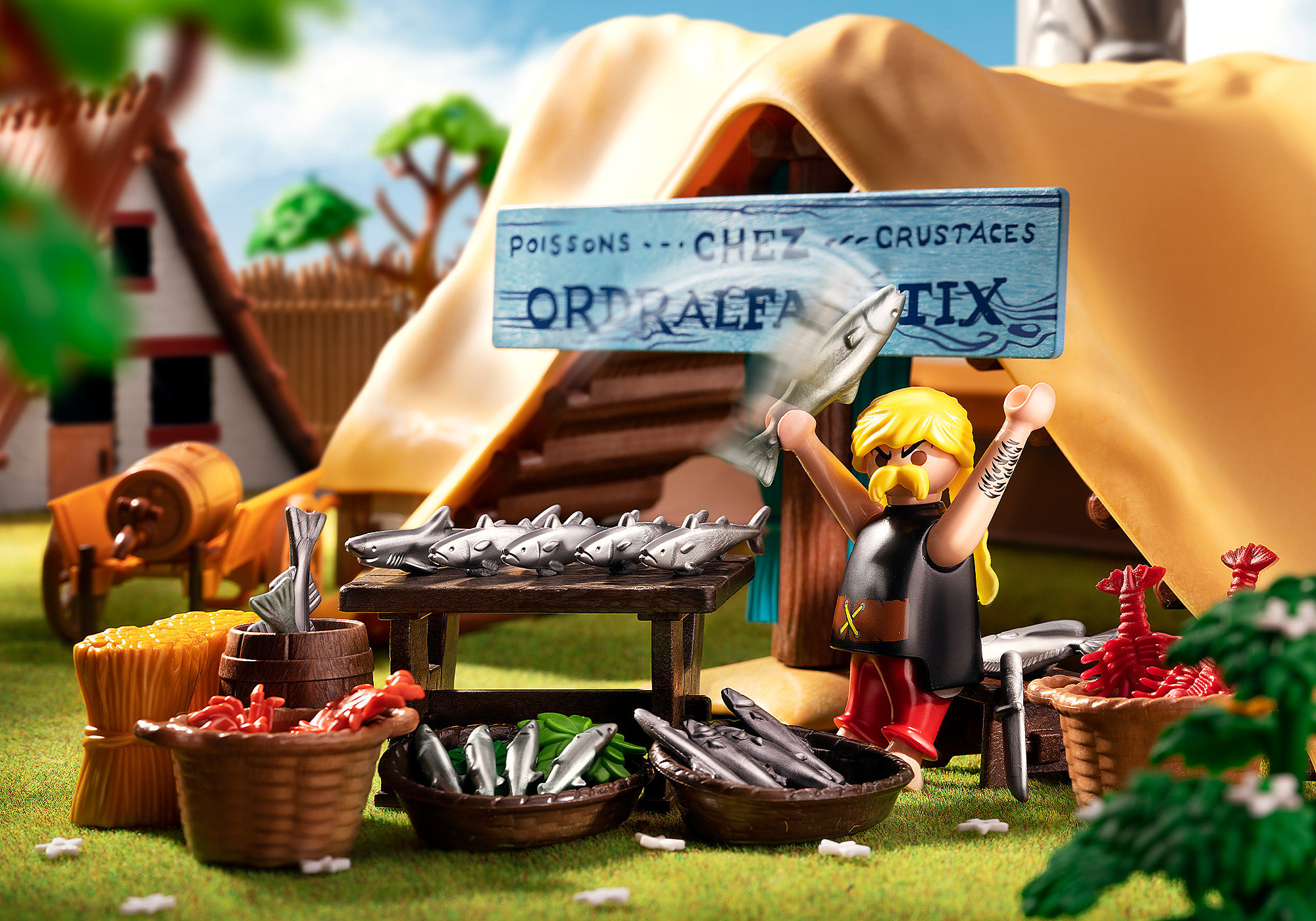Playmobil 71266 Asterix: Hut of Ordralfabetix, The Fishmonger Ordralfabétix  and his Wife Iélosubmarine, Toys for Children from 5 Years Old