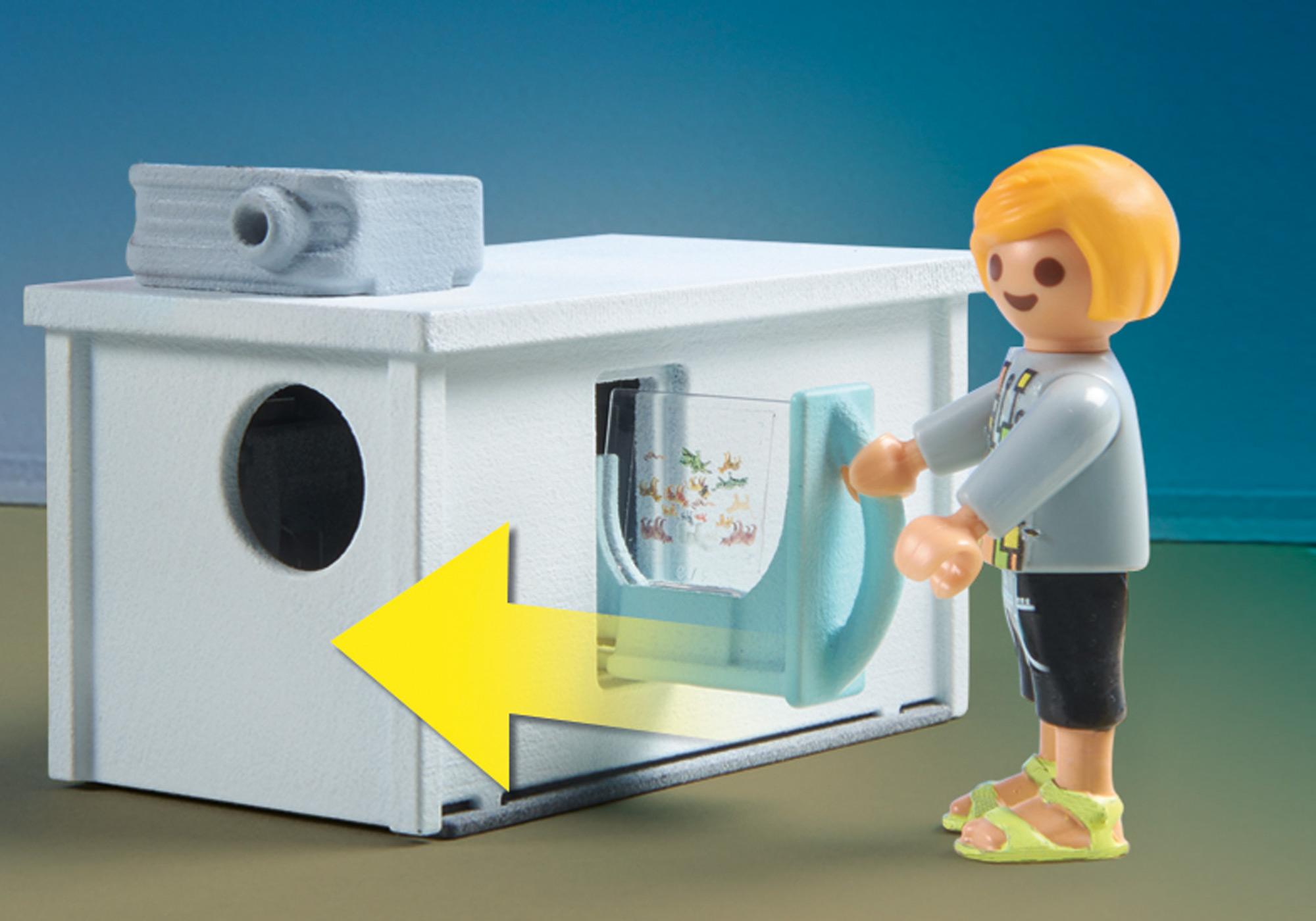 https://media.playmobil.com/i/playmobil/71330_product_extra1