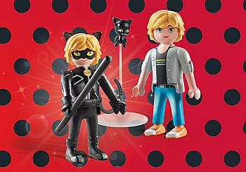 Zwei Figuren in einem Set