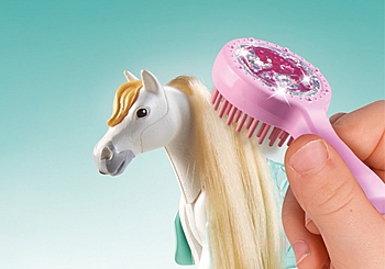 Stylingspaß mit Mähne und Schweif
