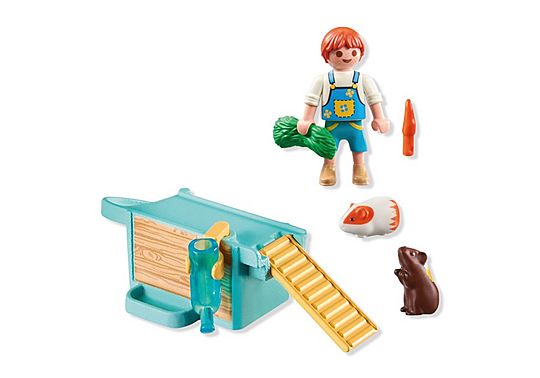 Junge mit Meerschweinchen Junge mit Meerschweinchen