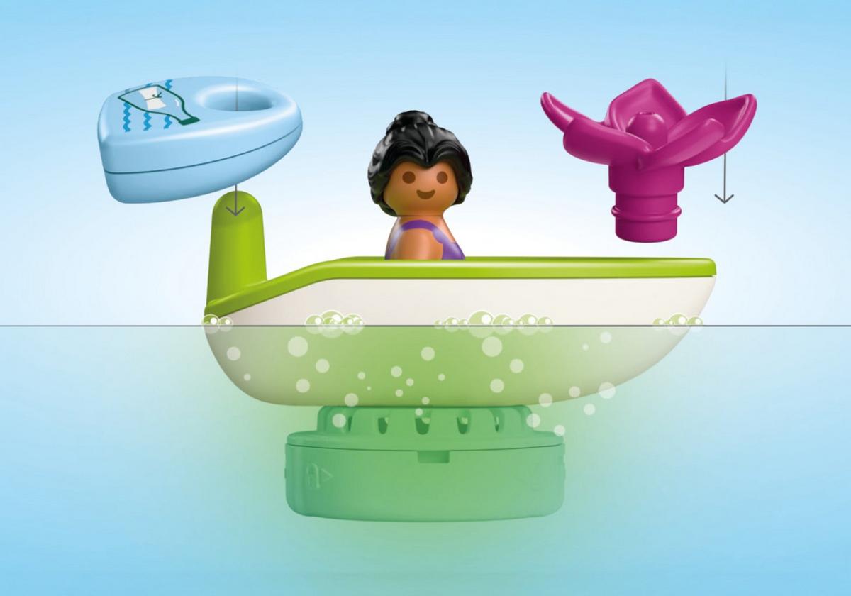 The boat afloat with the swim ring and the spray parrot