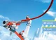 Astronauta na pista Flip Rail. Figura de astronauta voa na pista SKY TRAILS Flip Rail com mudança imediata de direção – brinquedo de construção espacial para crianças a partir dos 7 anos.