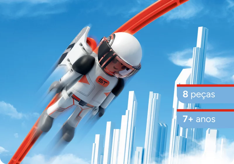 Figura de astronauta na pista com fundo futurista. Astronauta com jetpack na pista vermelha SKY TRAILS diante de um skyline futurista – brinquedo de construção espacial para crianças a partir dos 7 anos.