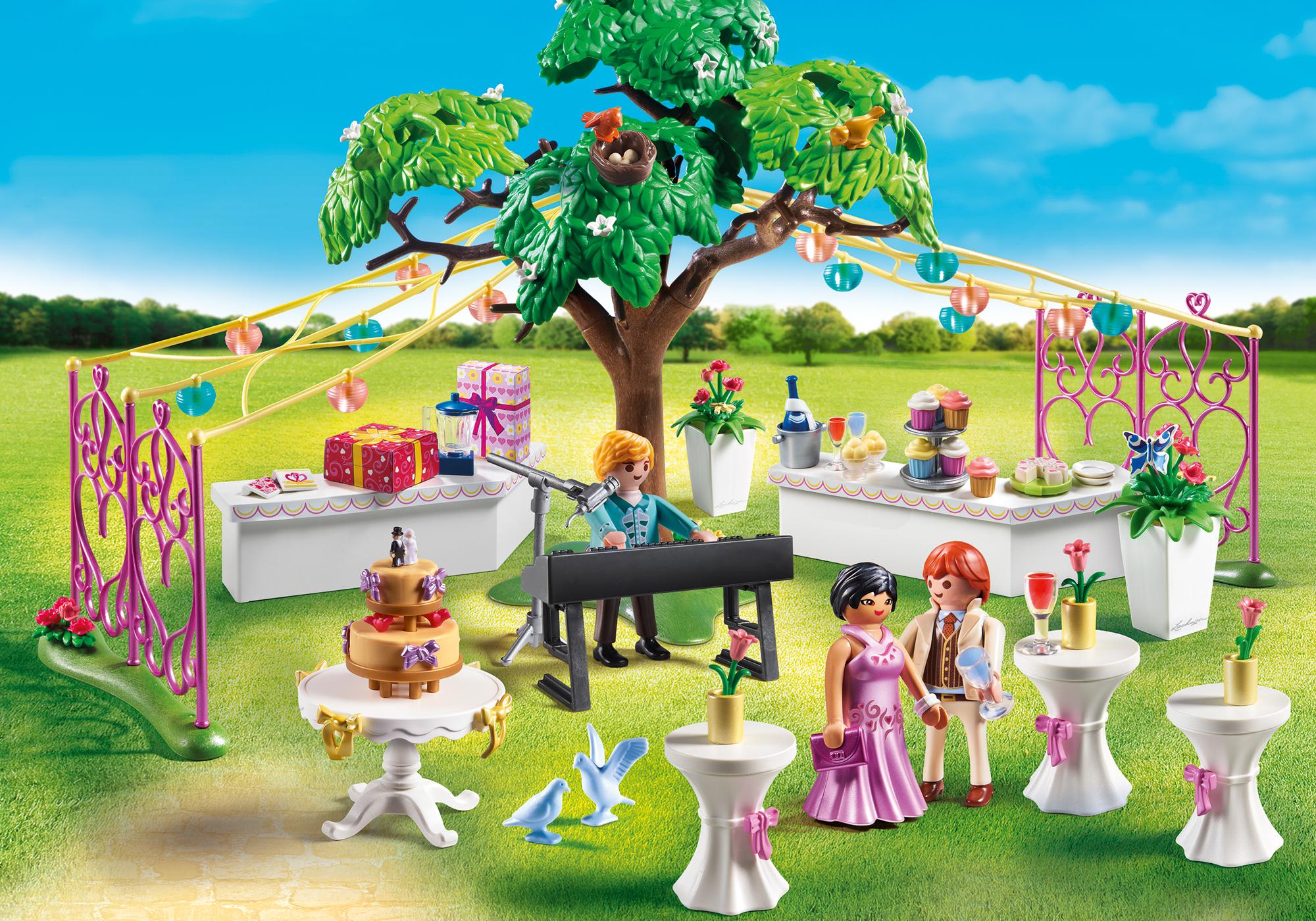 https://media.playmobil.com/i/playmobil/9228_product_detail
