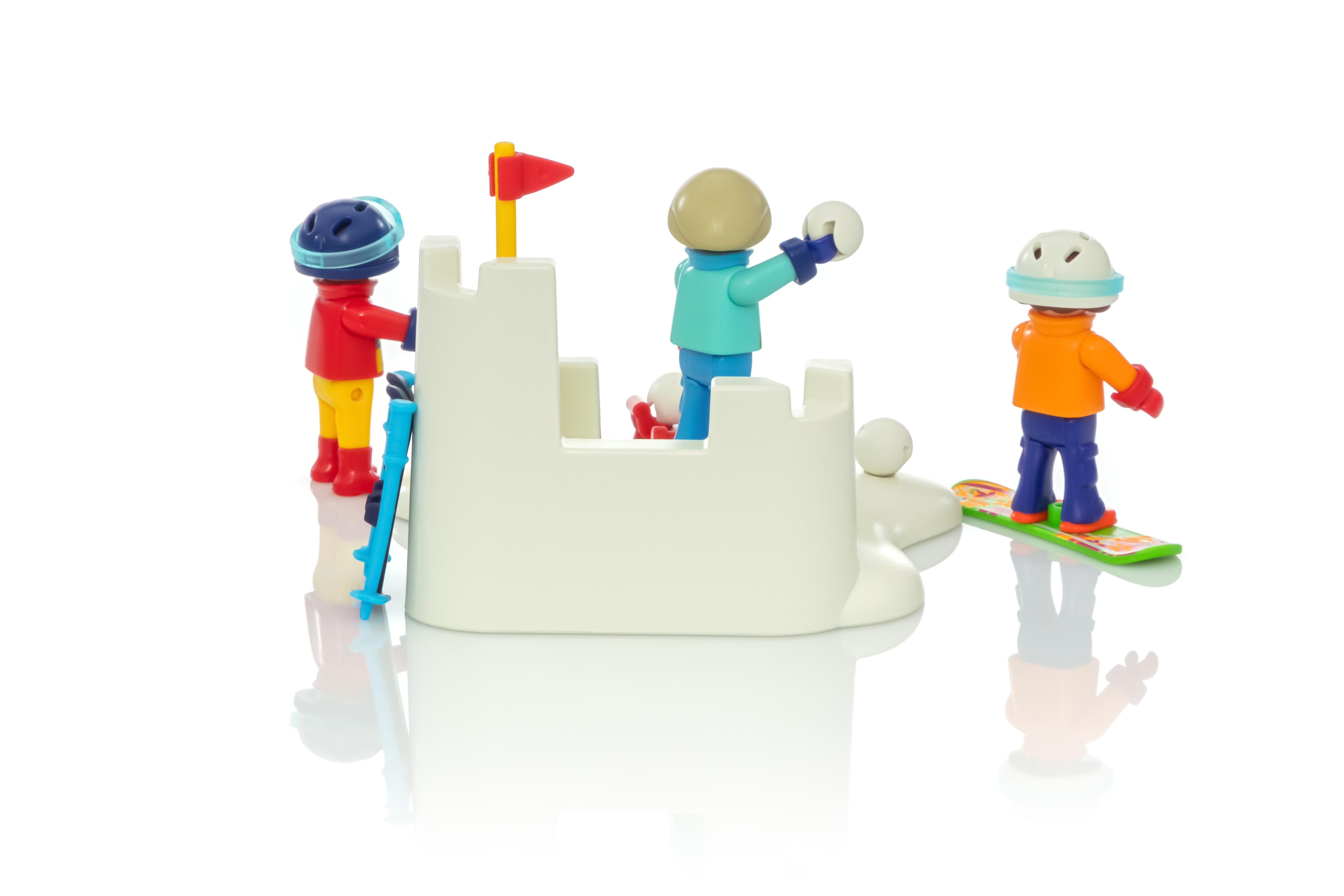 playmobil snowball fight