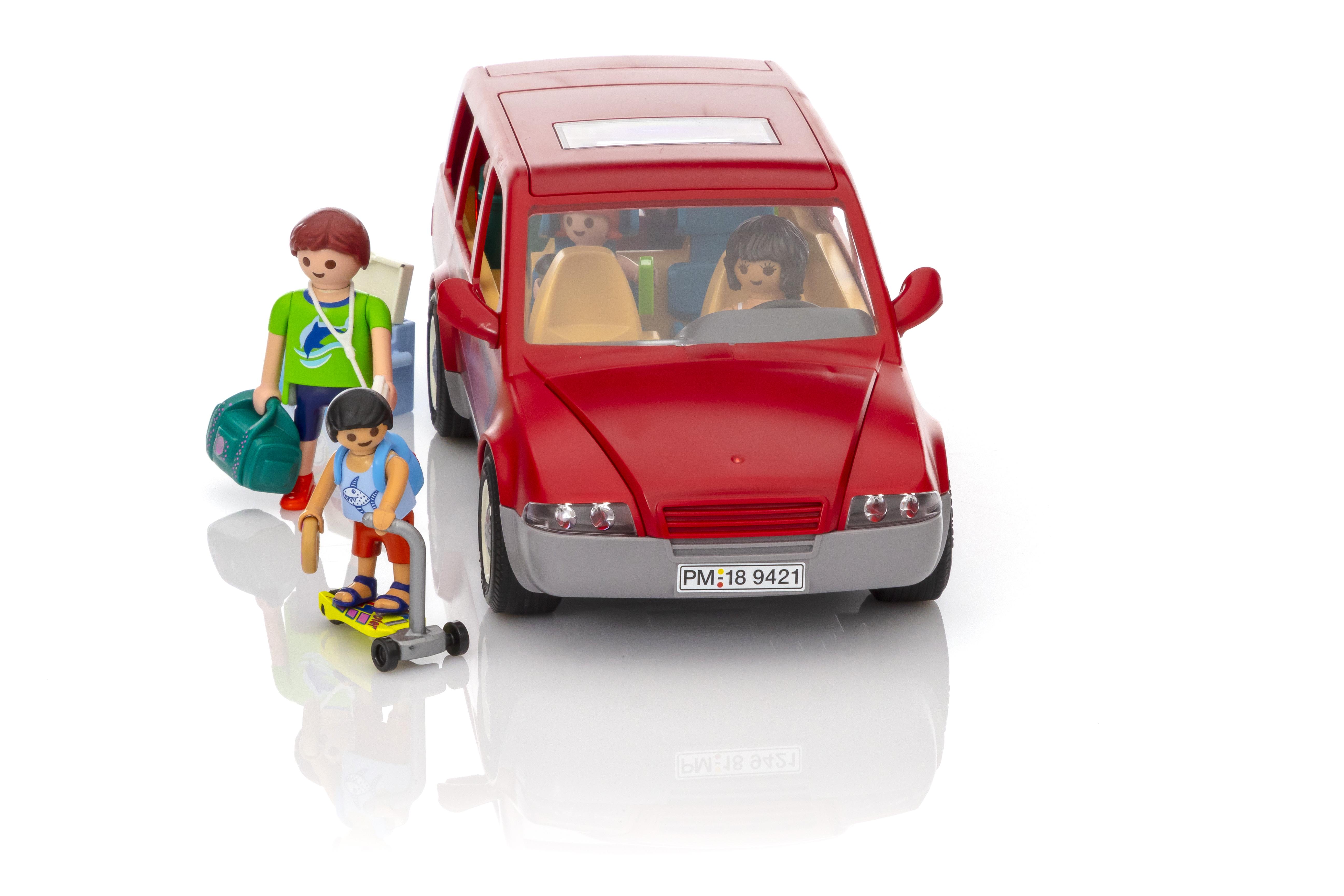 playmobil voiture familiale rouge