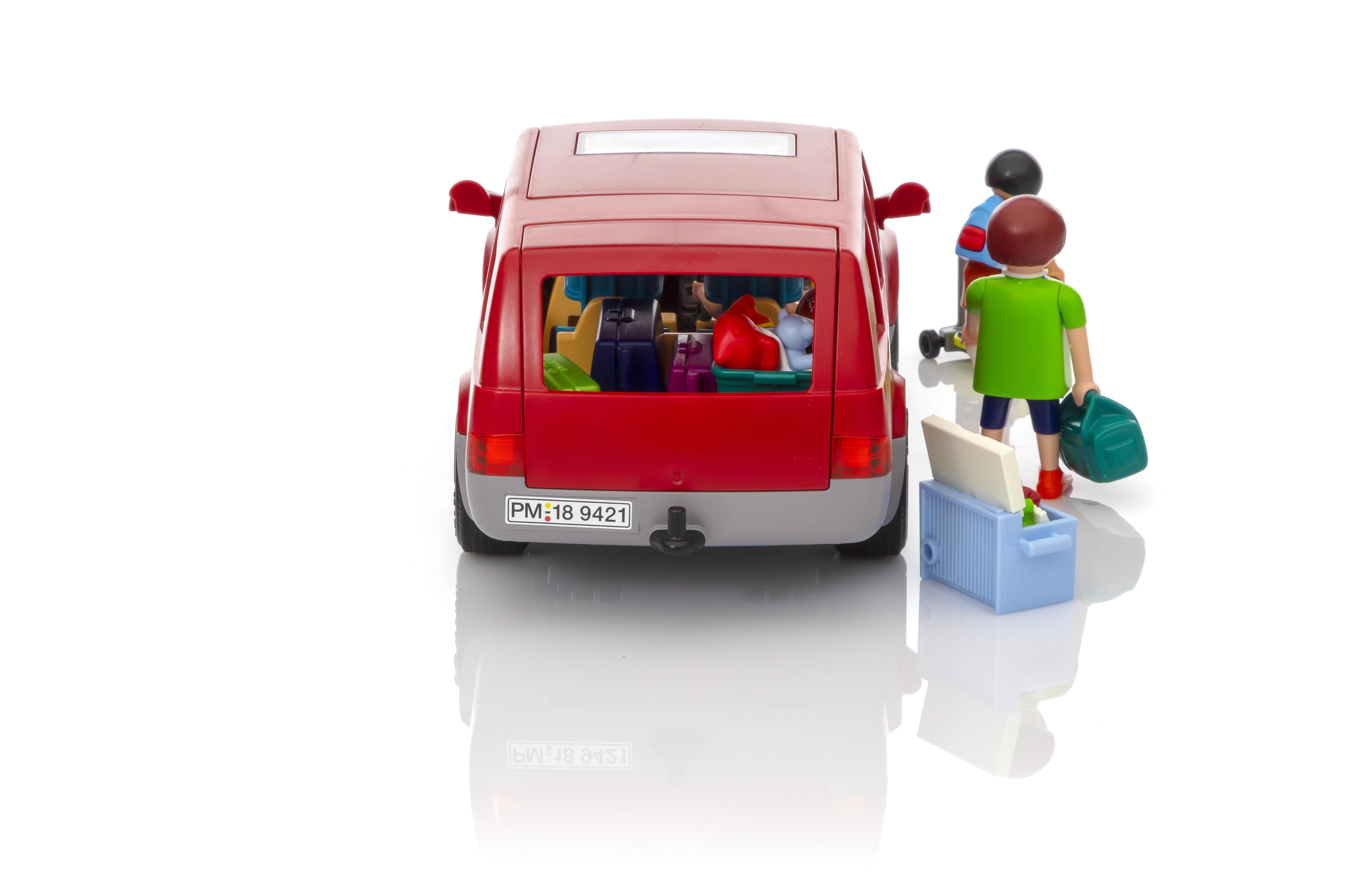 playmobil voiture familiale rouge