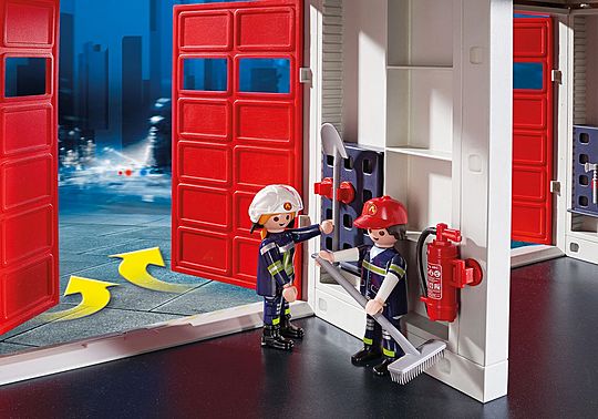 Caserne de pompiers avec hélicoptère Caserne de pompiers avec hélicoptère