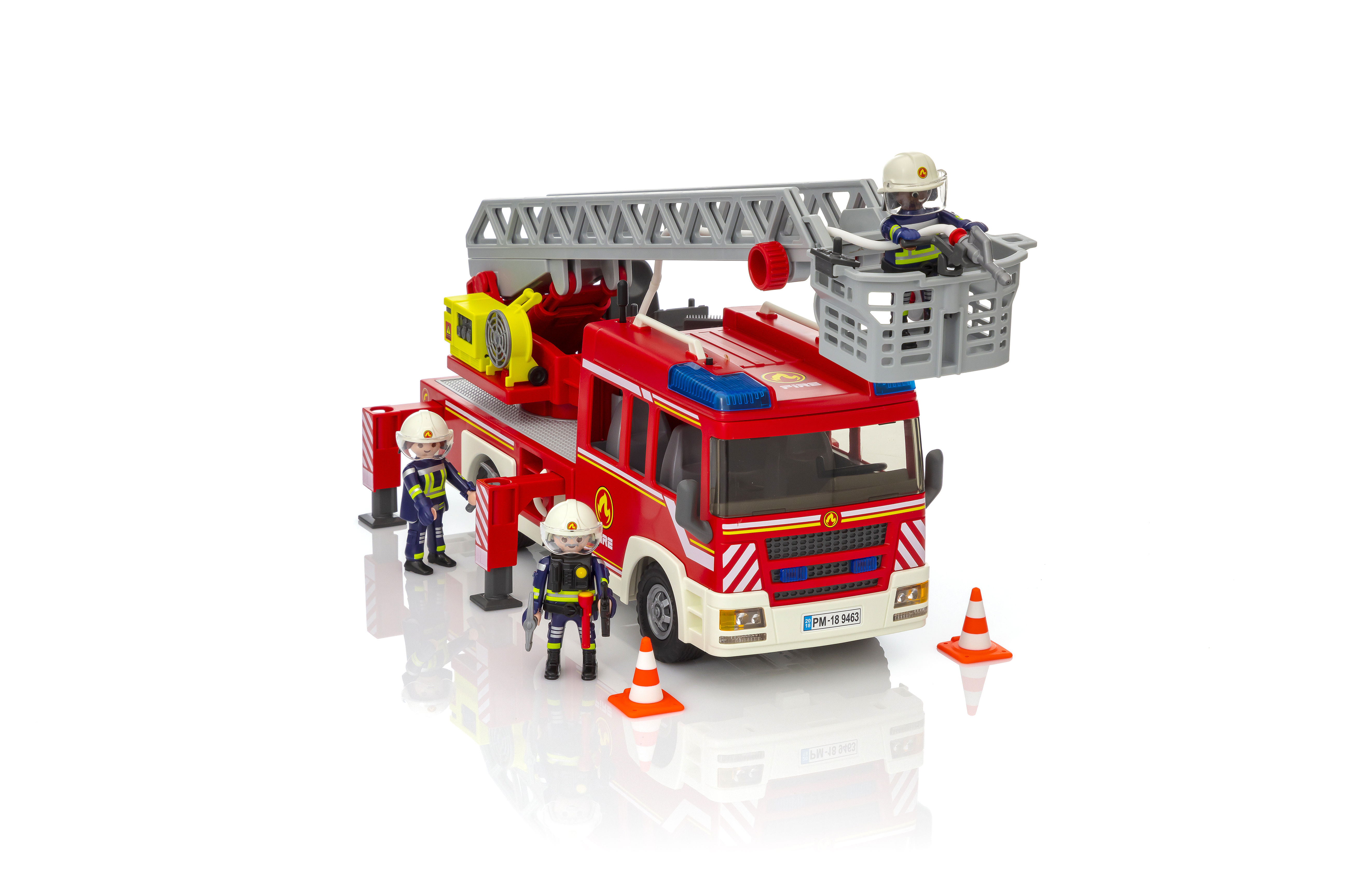 Camion de pompiers avec échelle - 9463